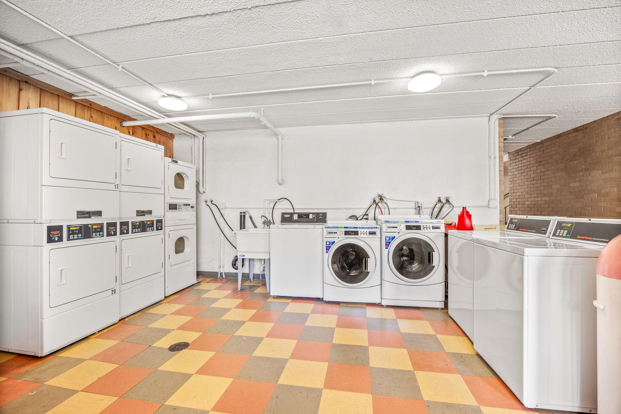 4030 15th Avenue S Unit: 12C