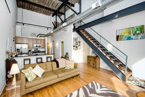 6300 S Woodlawn Street Unit: 305