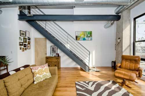 6300 S Woodlawn Street Unit: 305