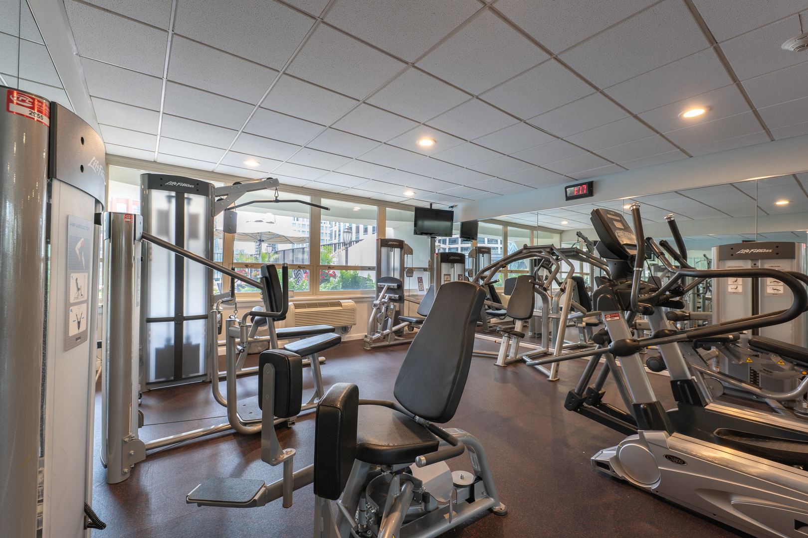 111 E Chestnut Street Unit: 57G