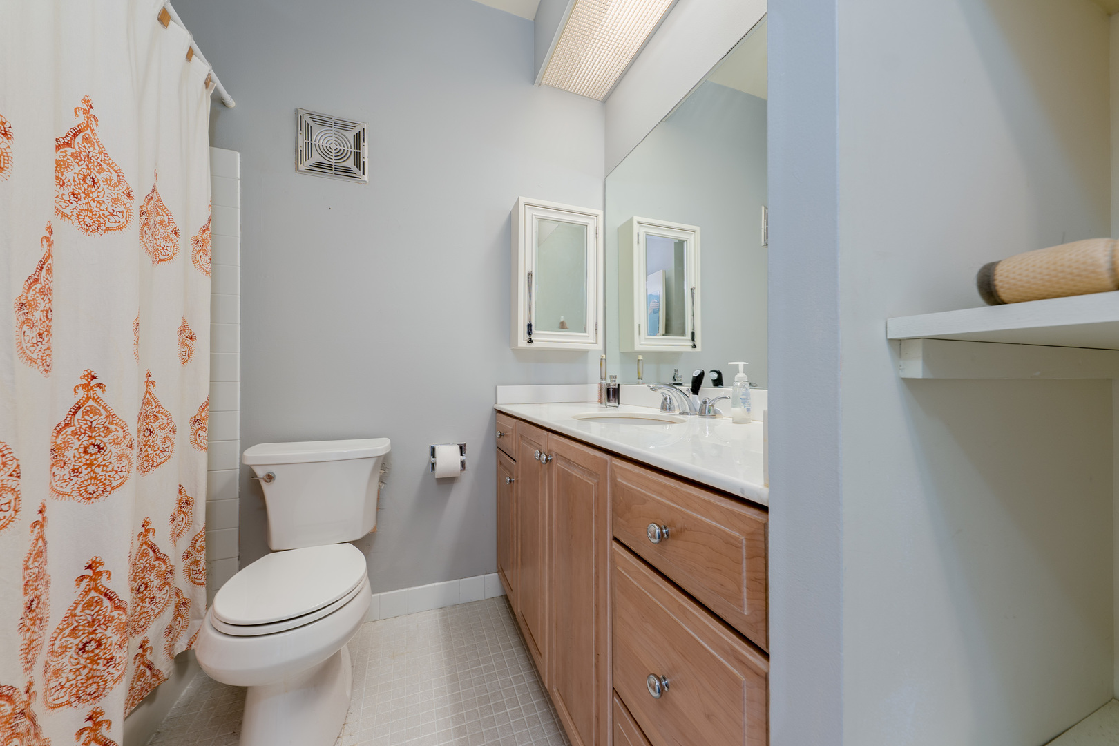111 E Chestnut Street Unit: 57G