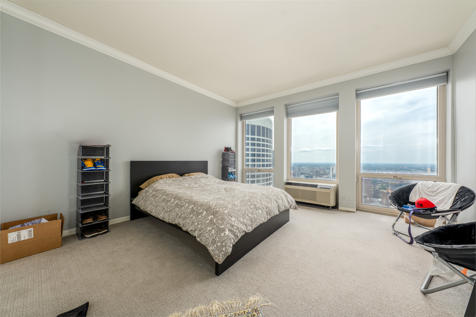 111 E Chestnut Street Unit: 57G