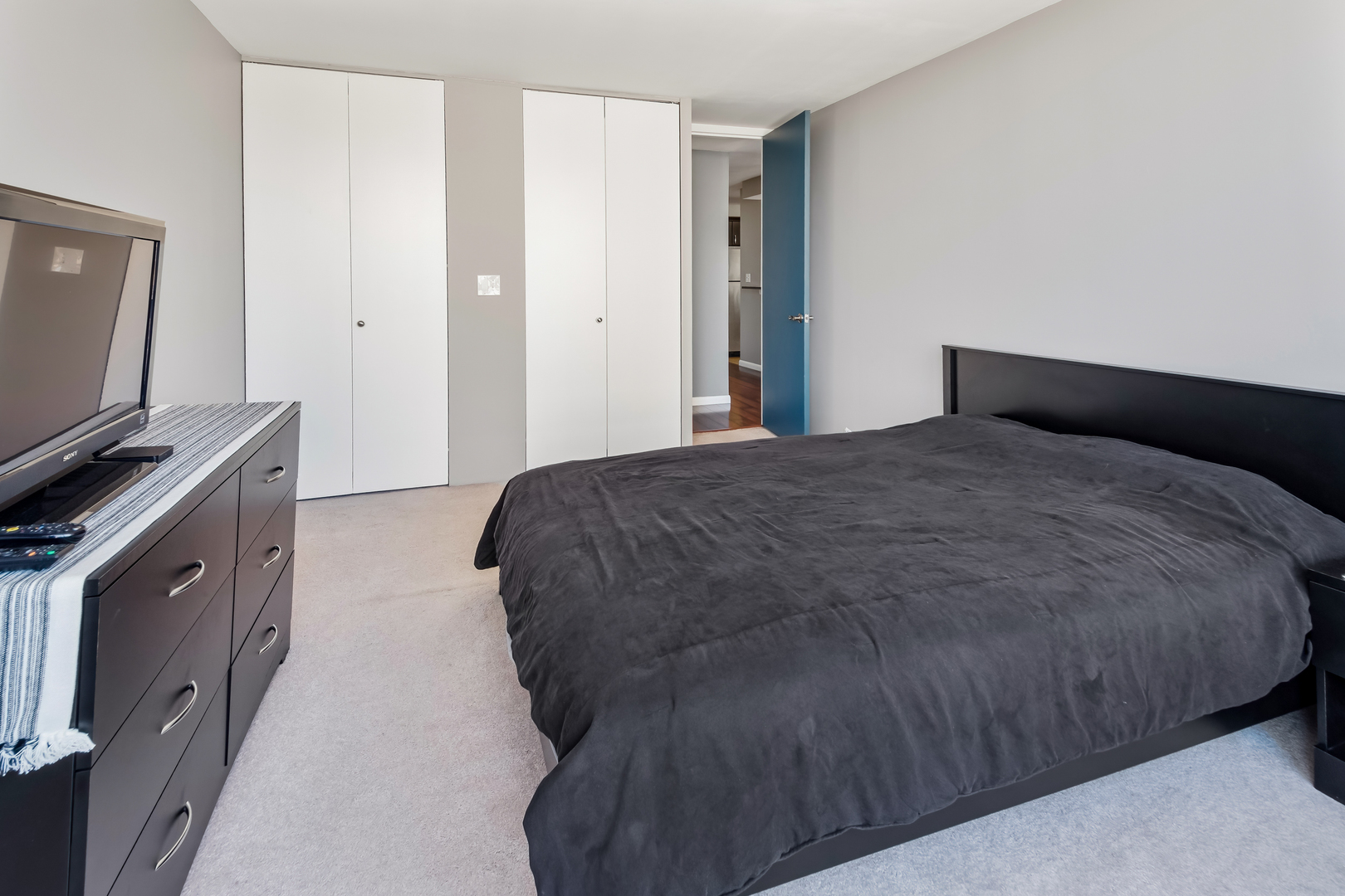 2020 N Lincoln Park West Unit: 8E