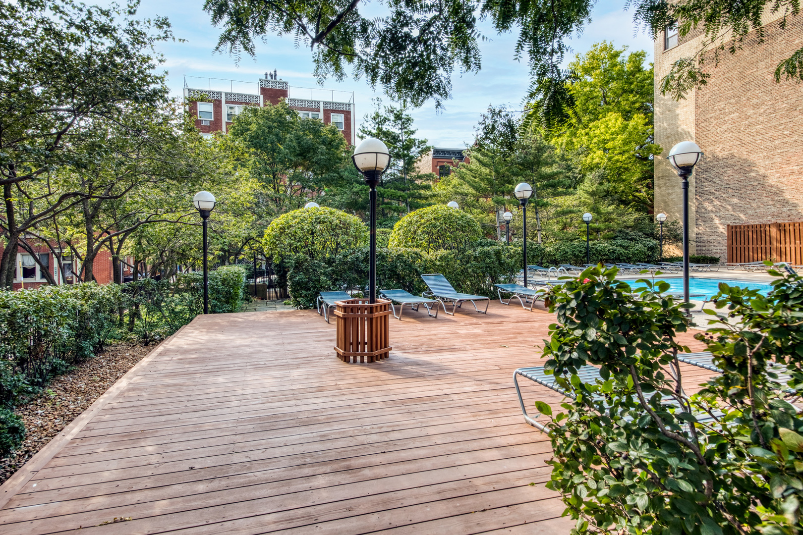 2020 N Lincoln Park West Unit: 8E