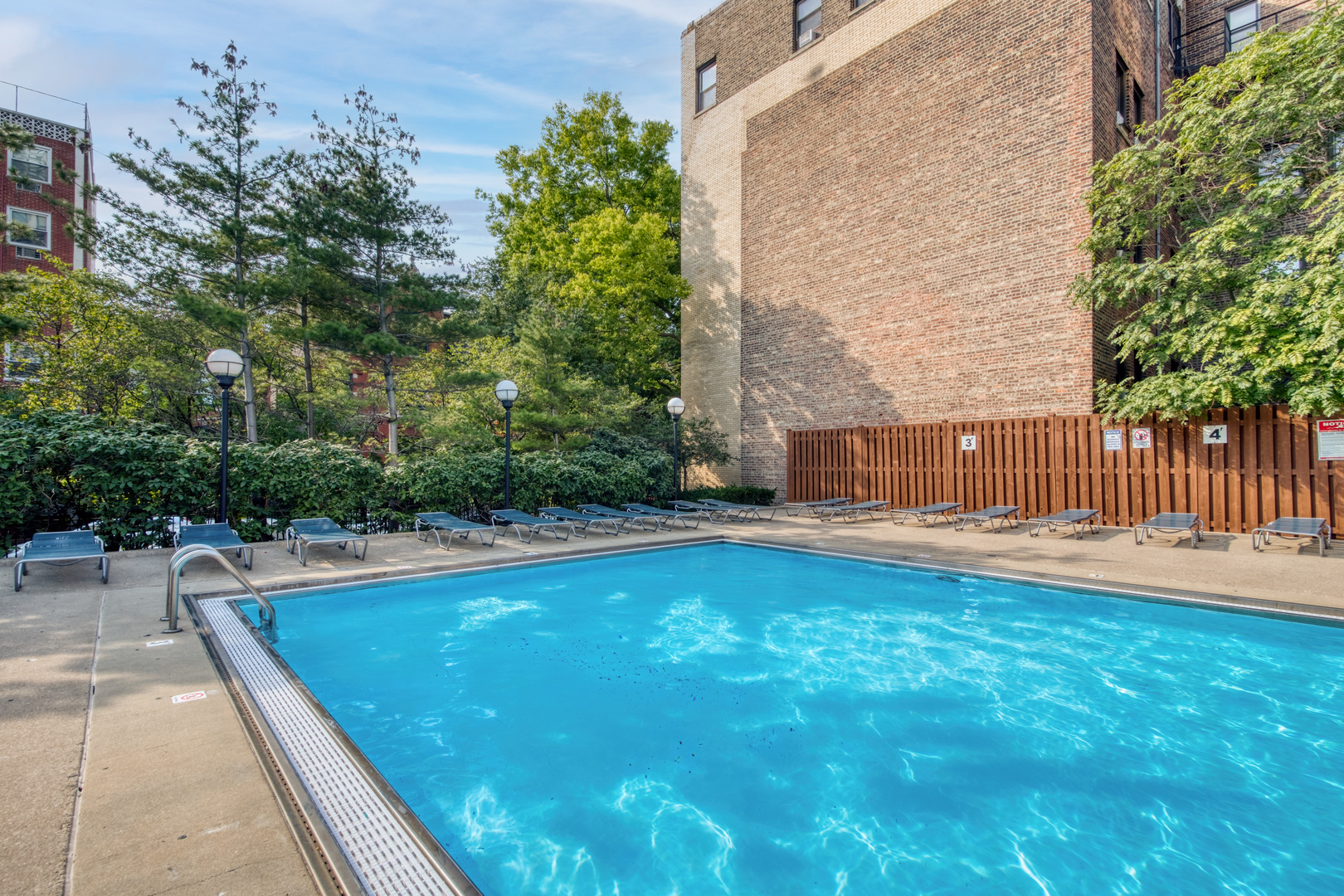 2020 N Lincoln Park West Unit: 8E