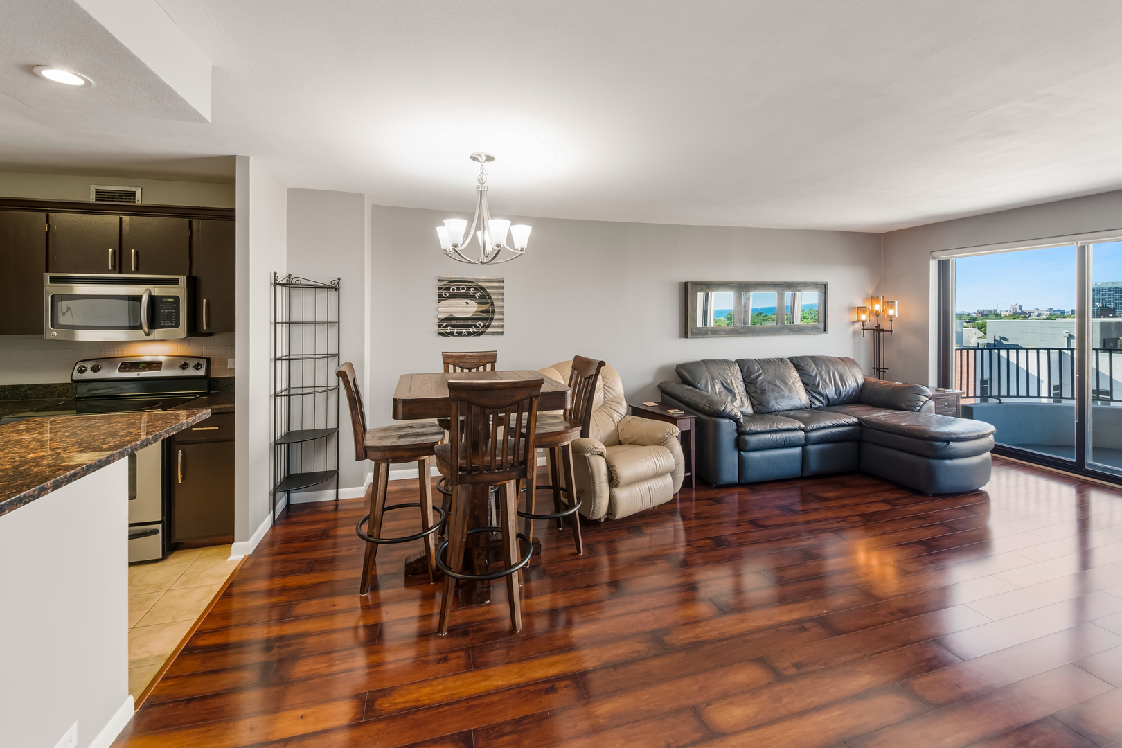 2020 N Lincoln Park West Unit: 8E