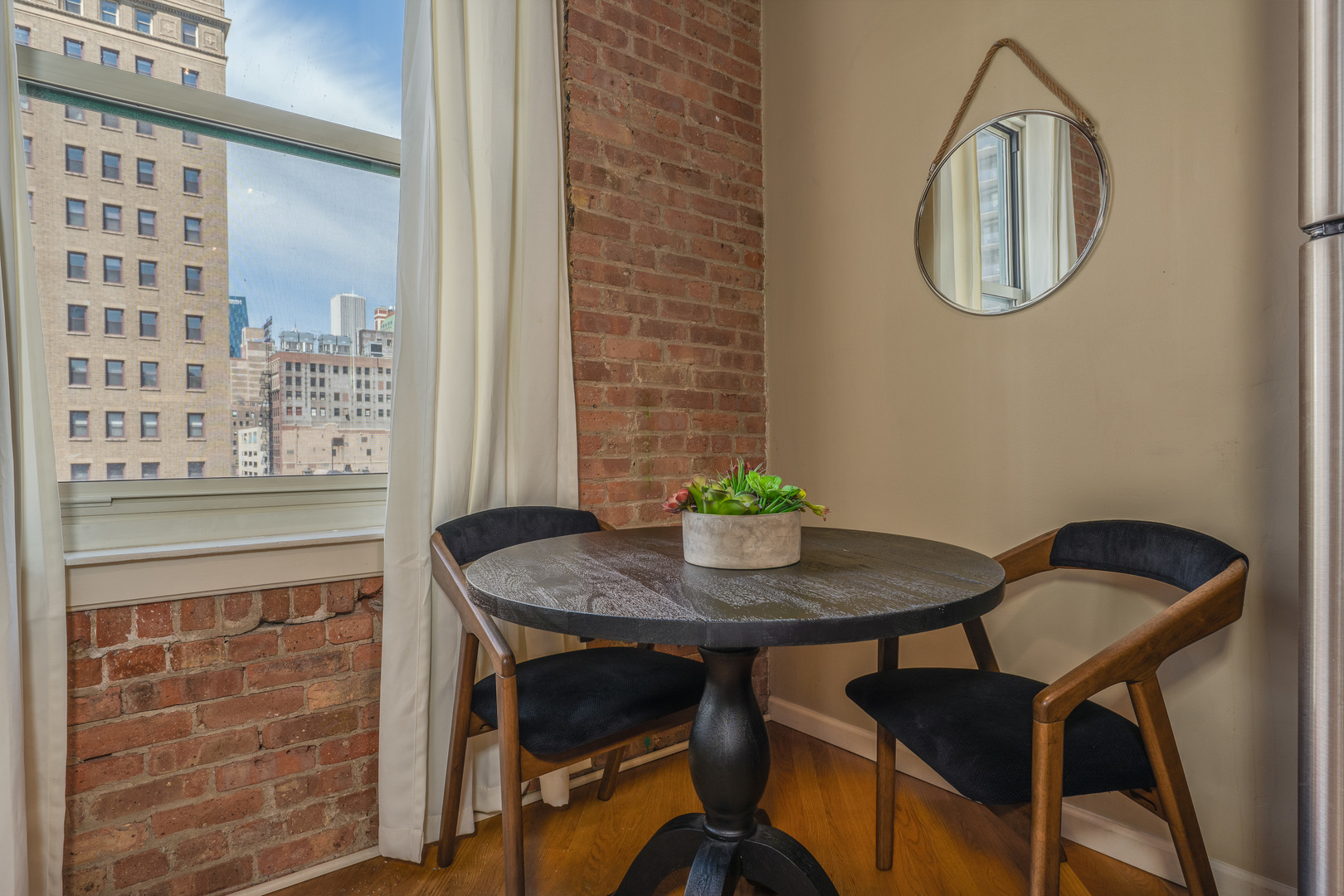 900 S Wabash Avenue Unit: 705