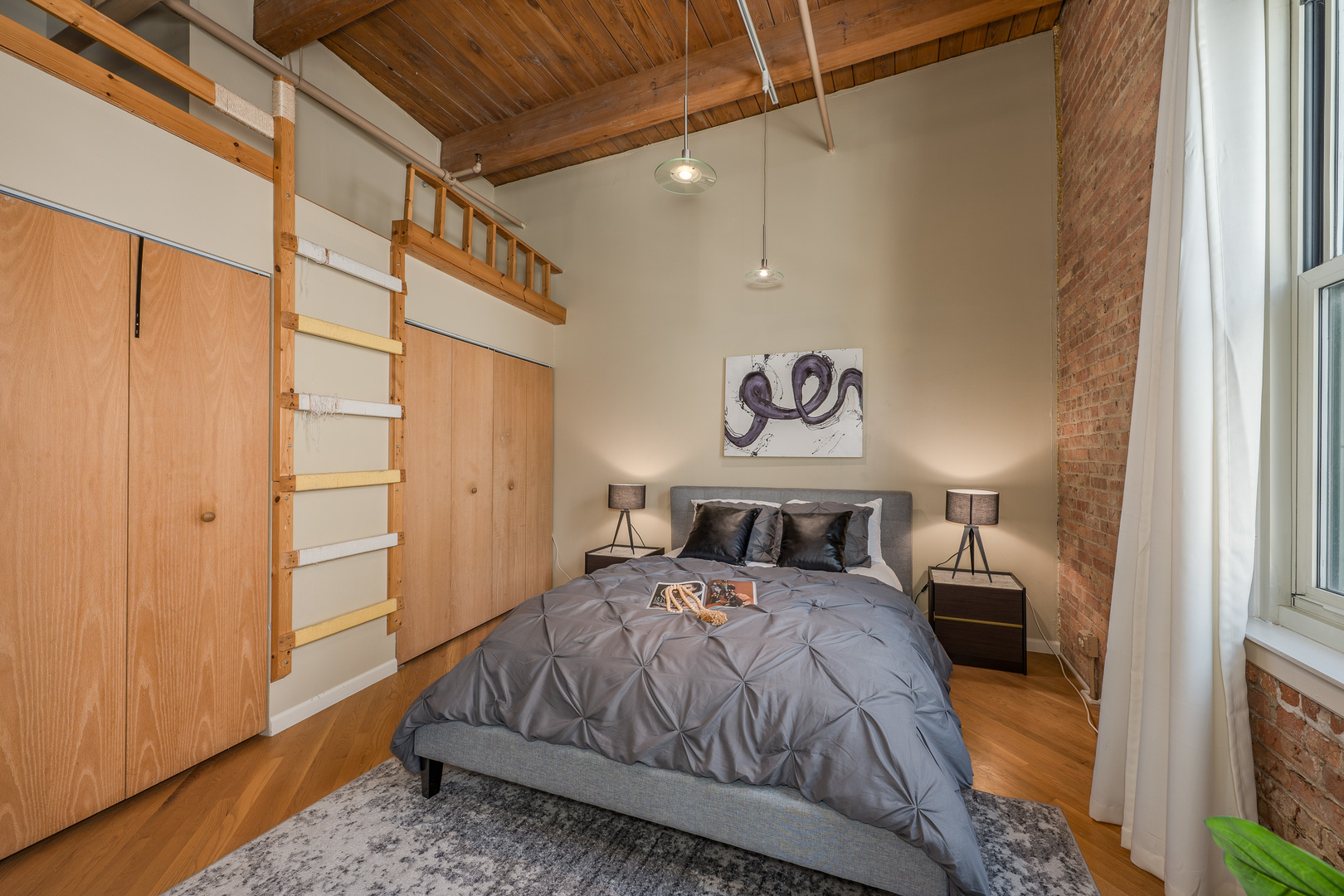 900 S Wabash Avenue Unit: 705