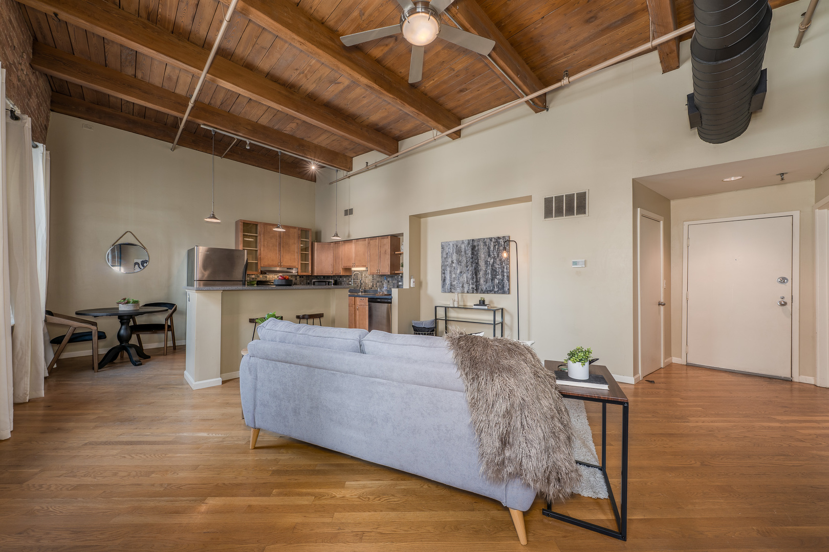 900 S Wabash Avenue Unit: 705