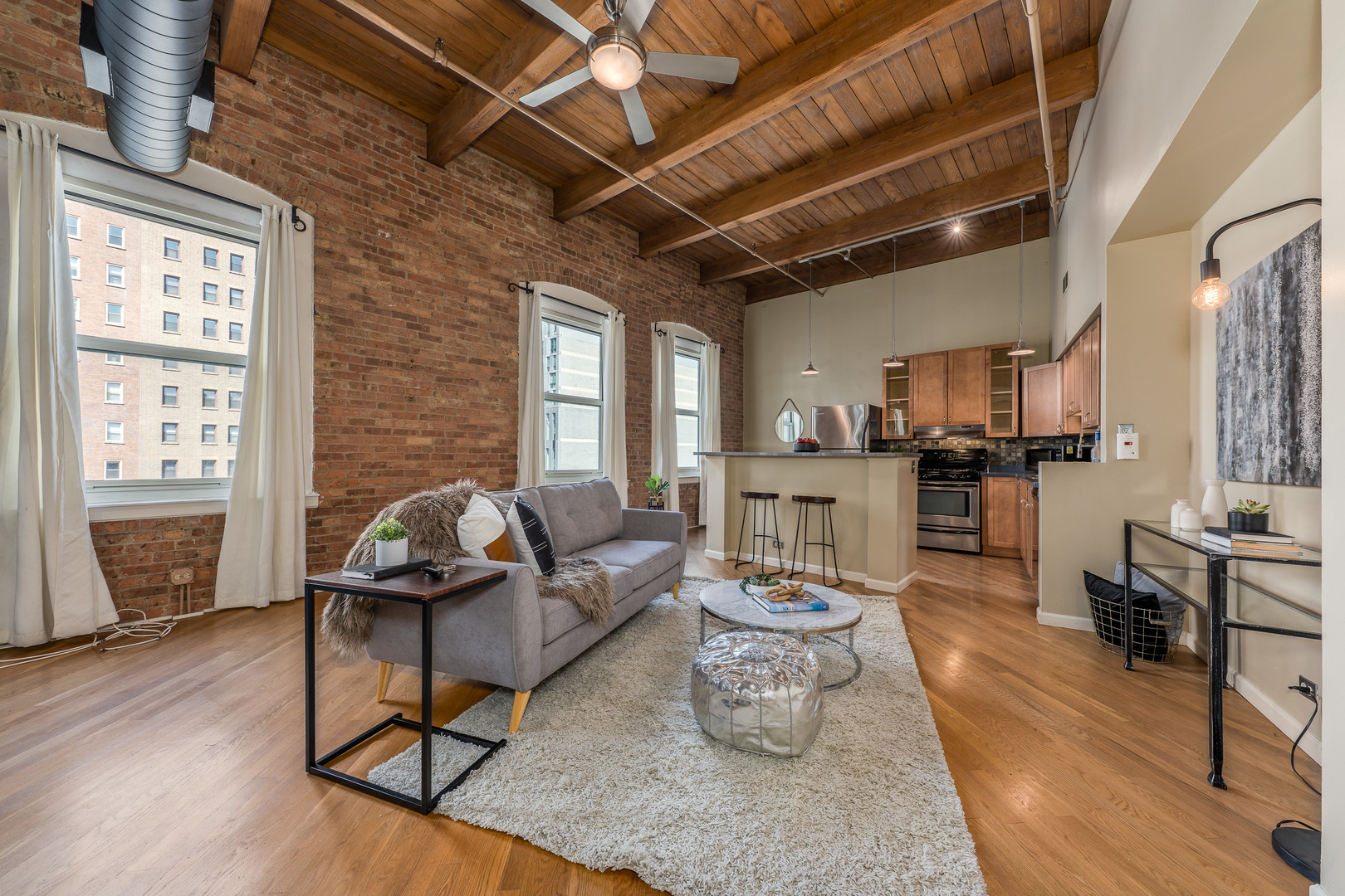 900 S Wabash Avenue Unit: 705