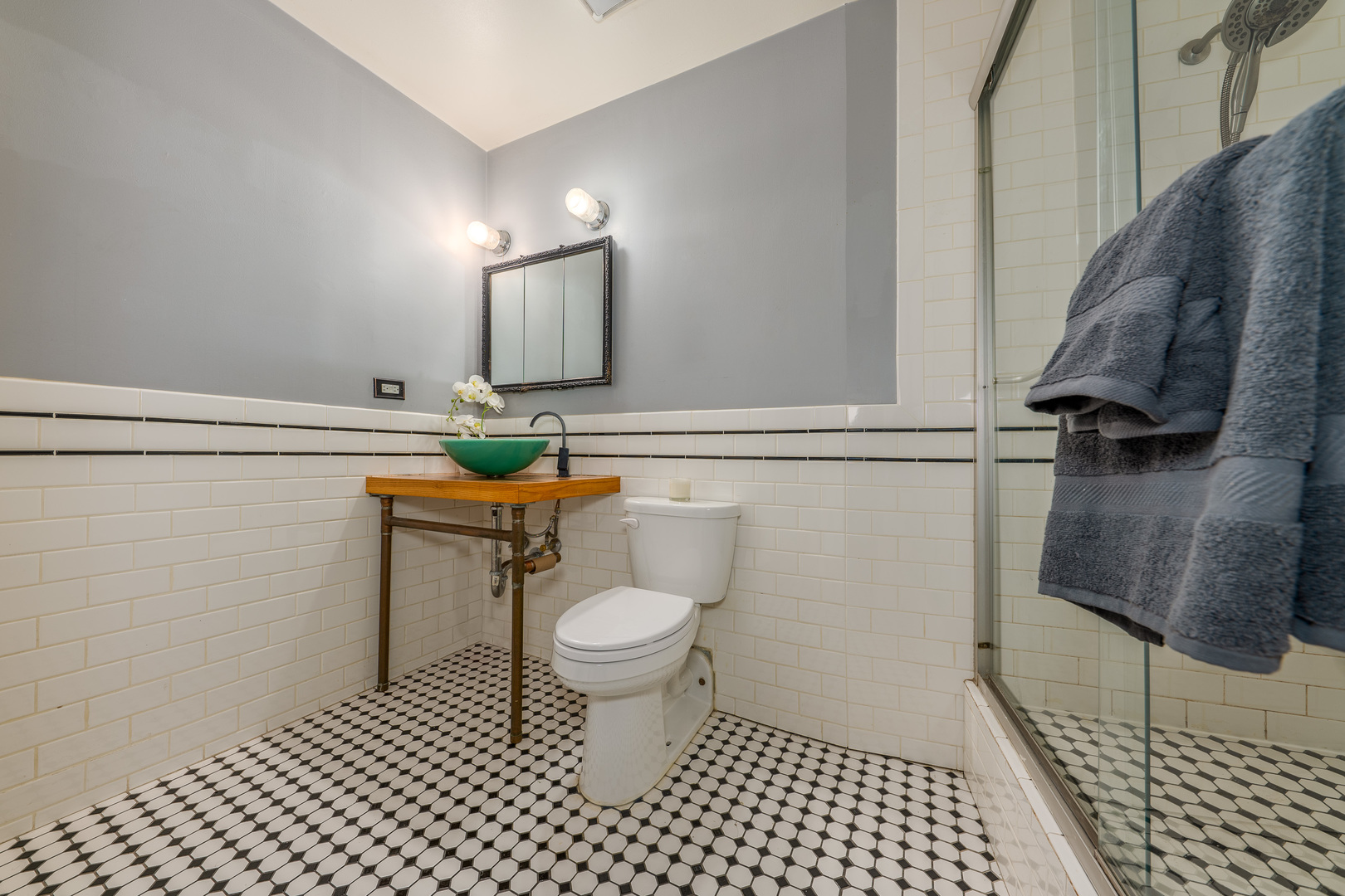 900 S Wabash Avenue Unit: 705