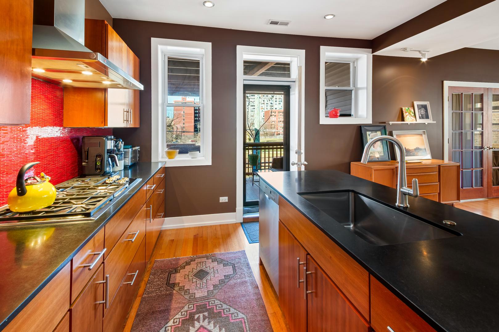 750 W Bittersweet Place