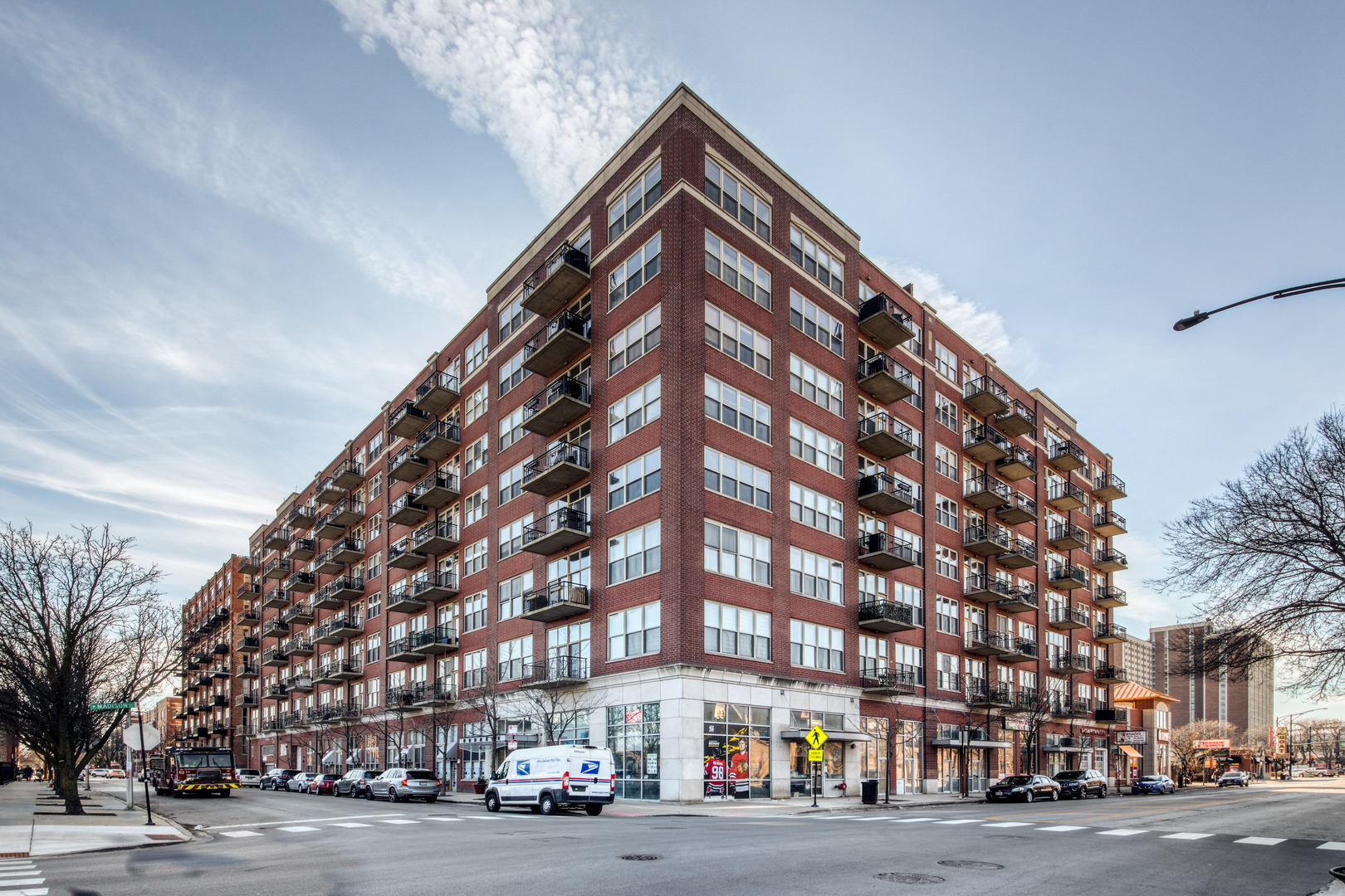 6 S LAFLIN Street Unit: 612