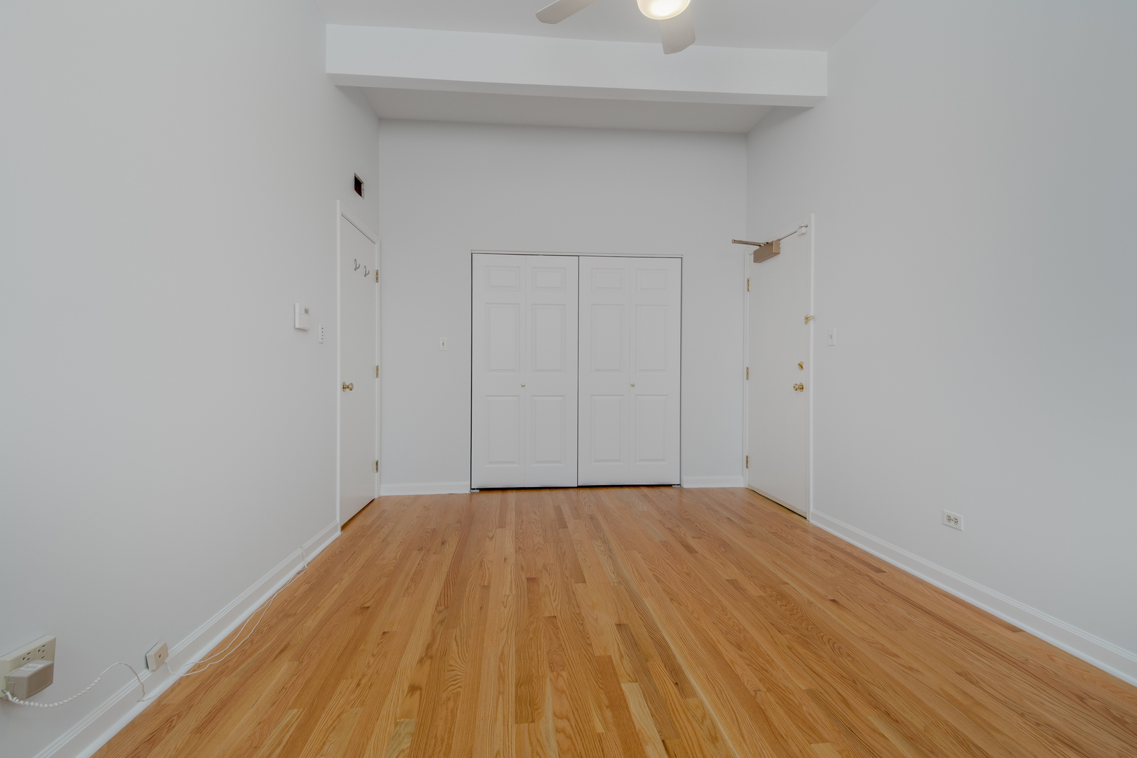 1933 N Dayton Street Unit: 2F