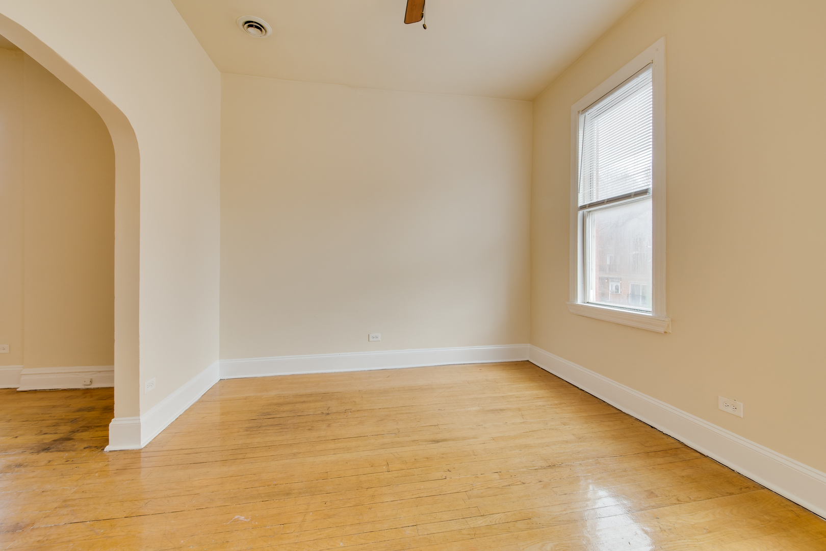 1458 N Campbell Avenue Unit: 2