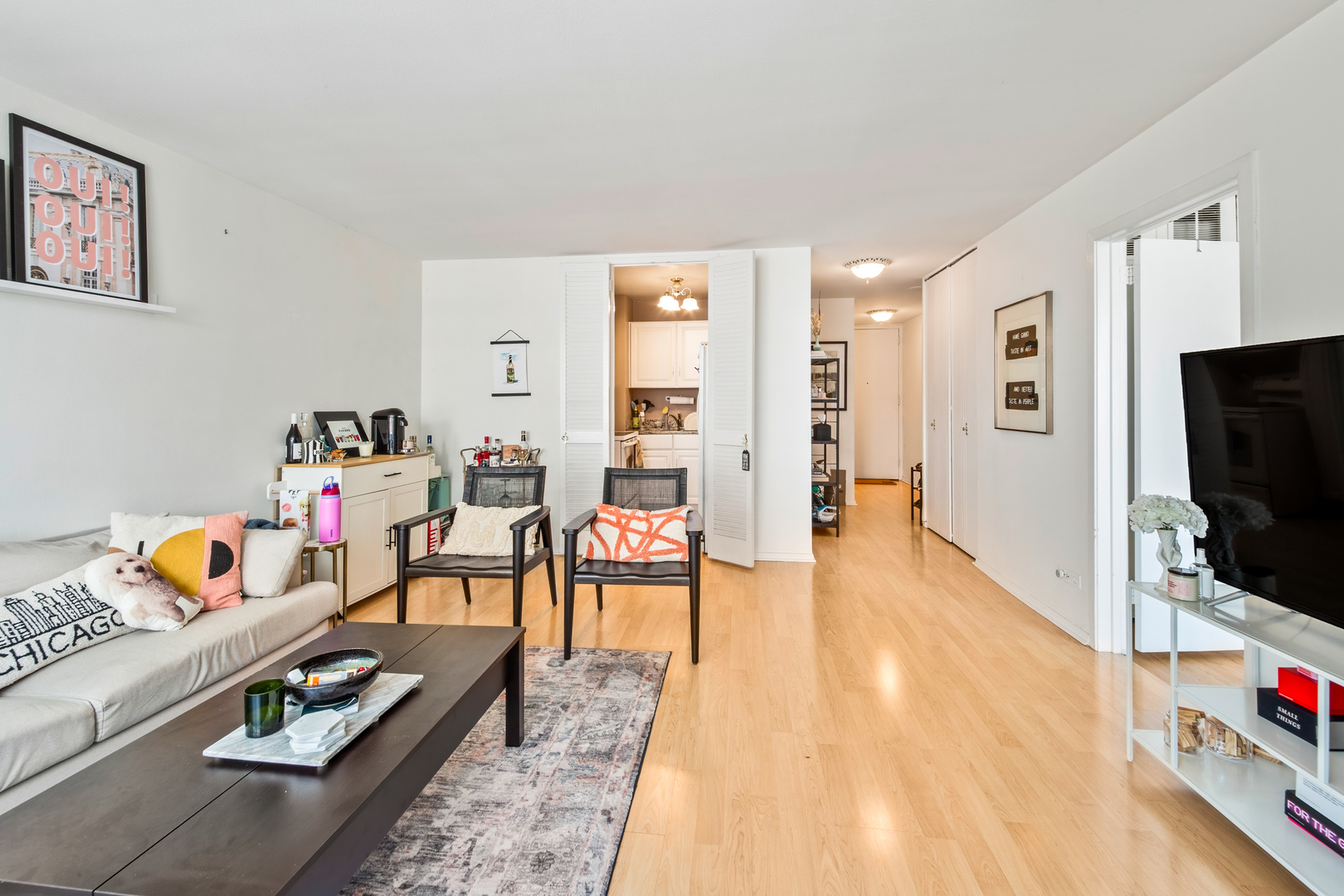 21 W Goethe Street Unit: 15B