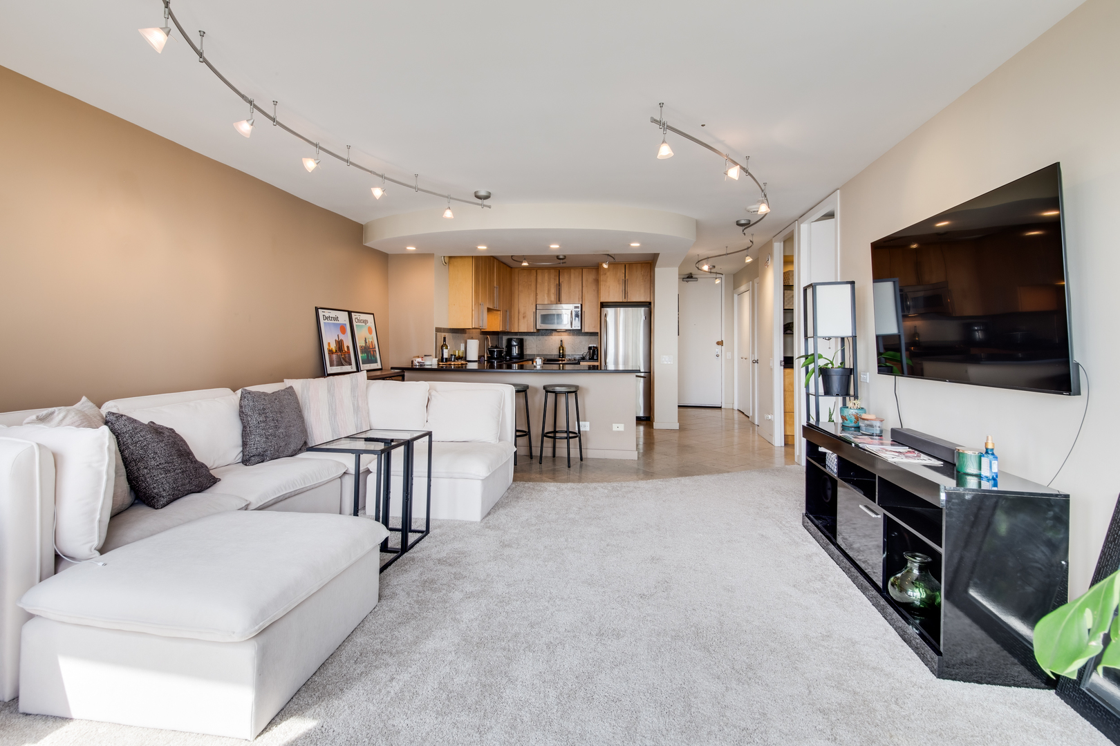 30 E Huron Street Unit: 5401