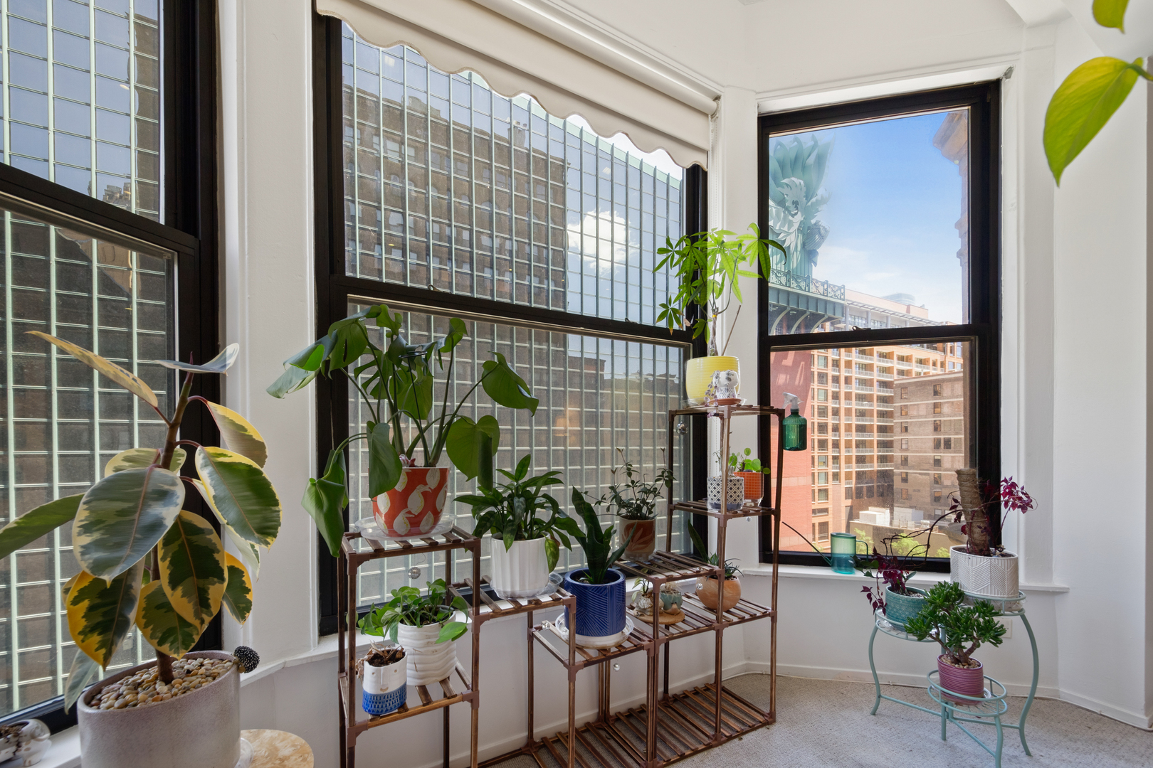 431 S Dearborn Street Unit: 809