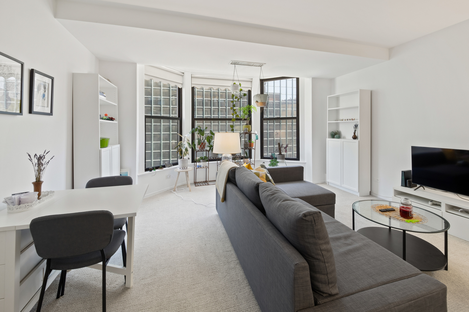 431 S Dearborn Street Unit: 809