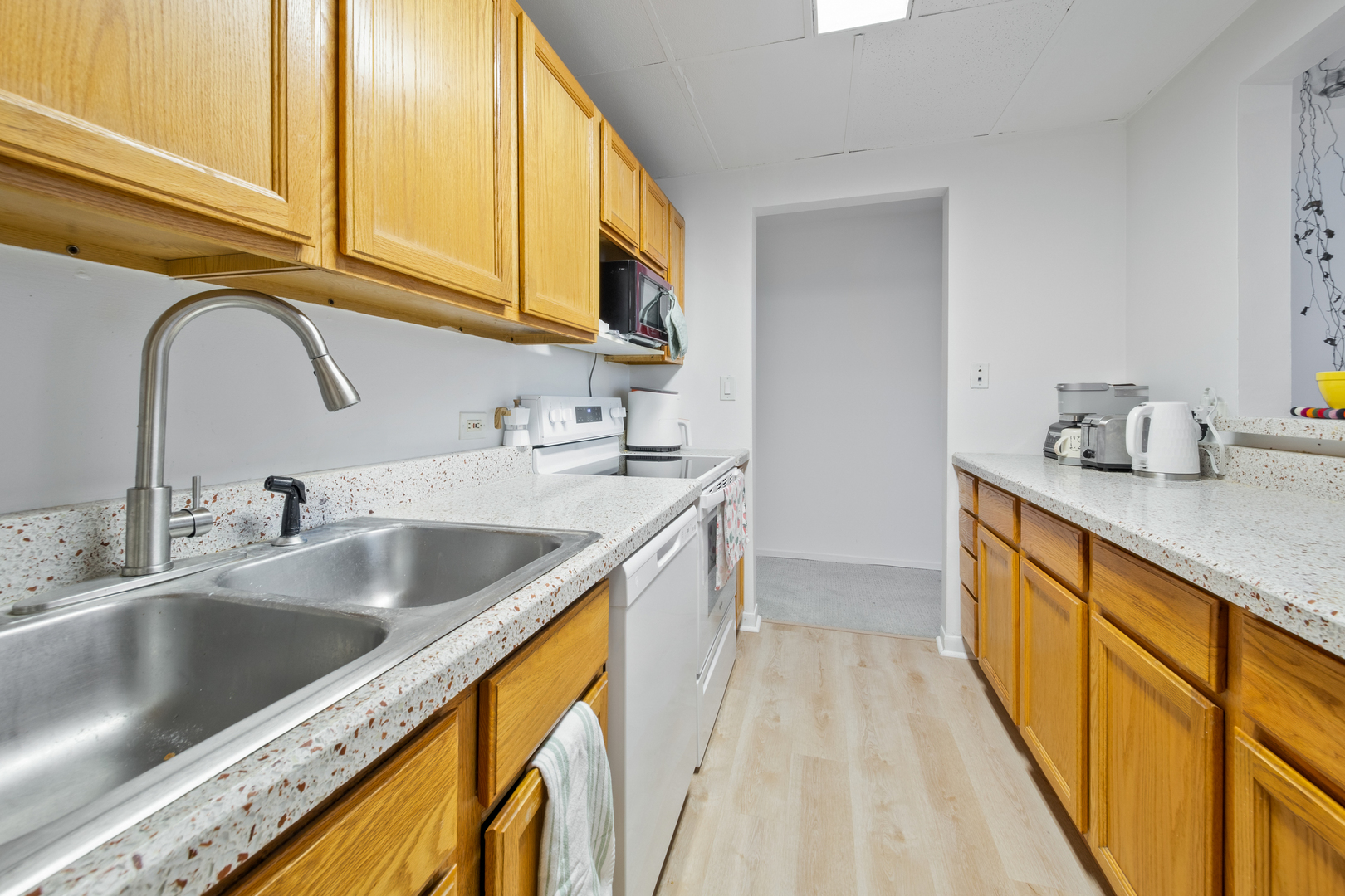431 S Dearborn Street Unit: 809