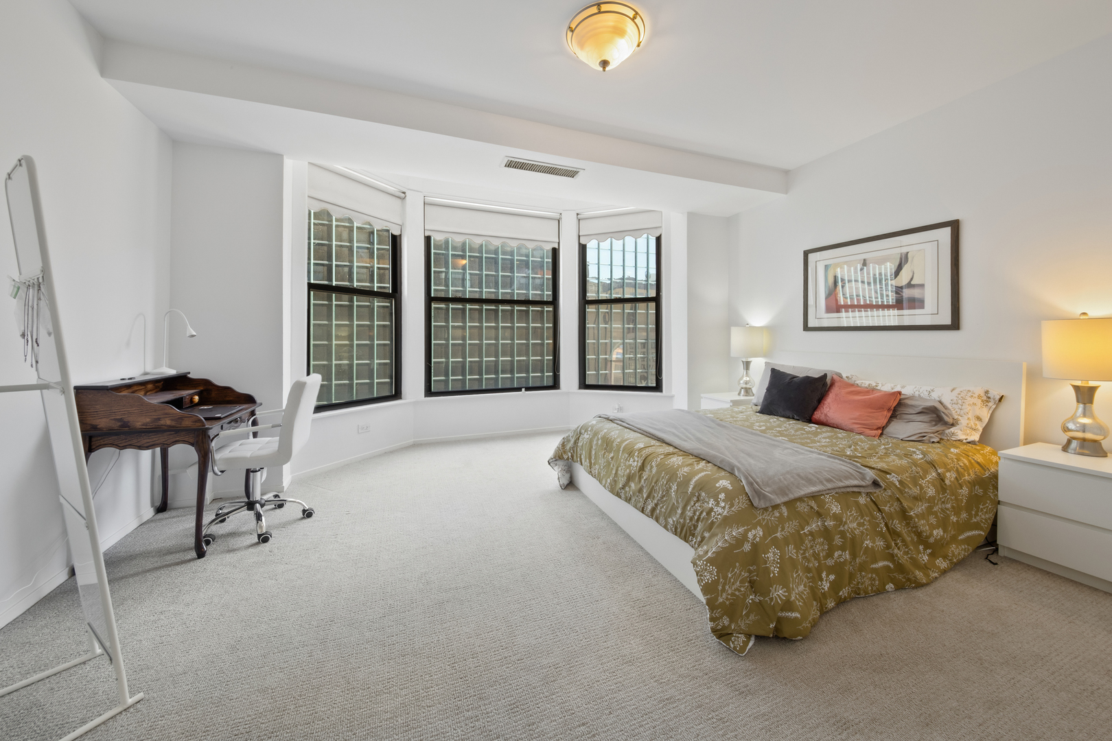 431 S Dearborn Street Unit: 809