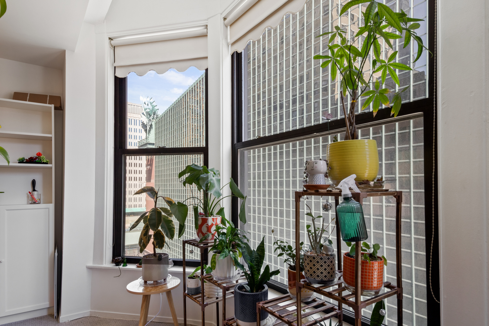 431 S Dearborn Street Unit: 809