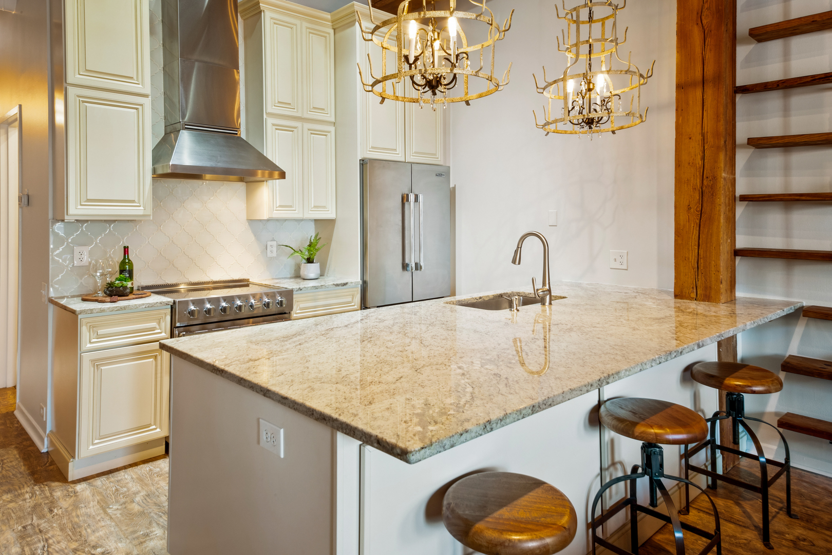225 W HURON Street Unit: 612