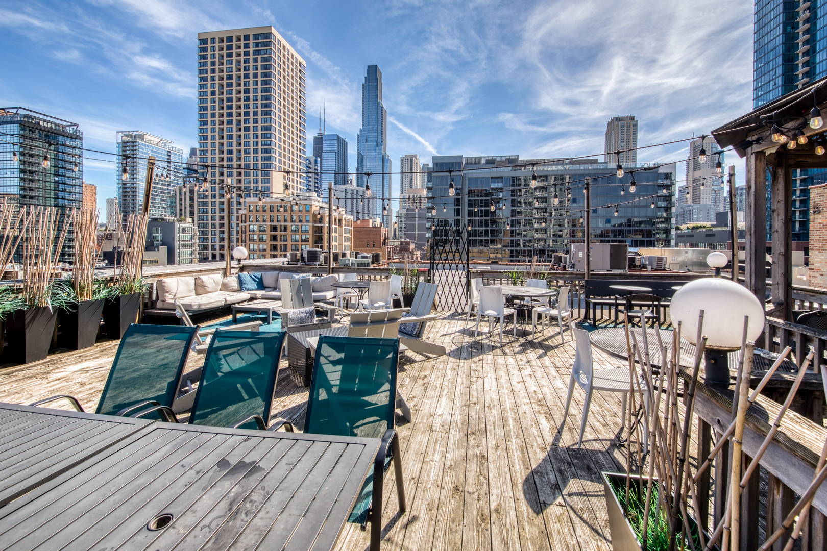 225 W HURON Street Unit: 612