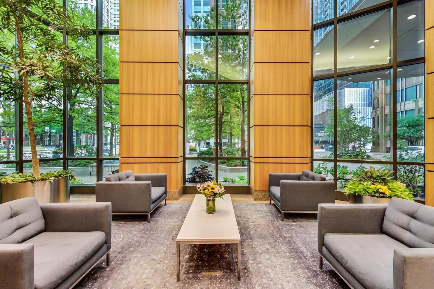 400 N LaSalle Drive Unit: 2709