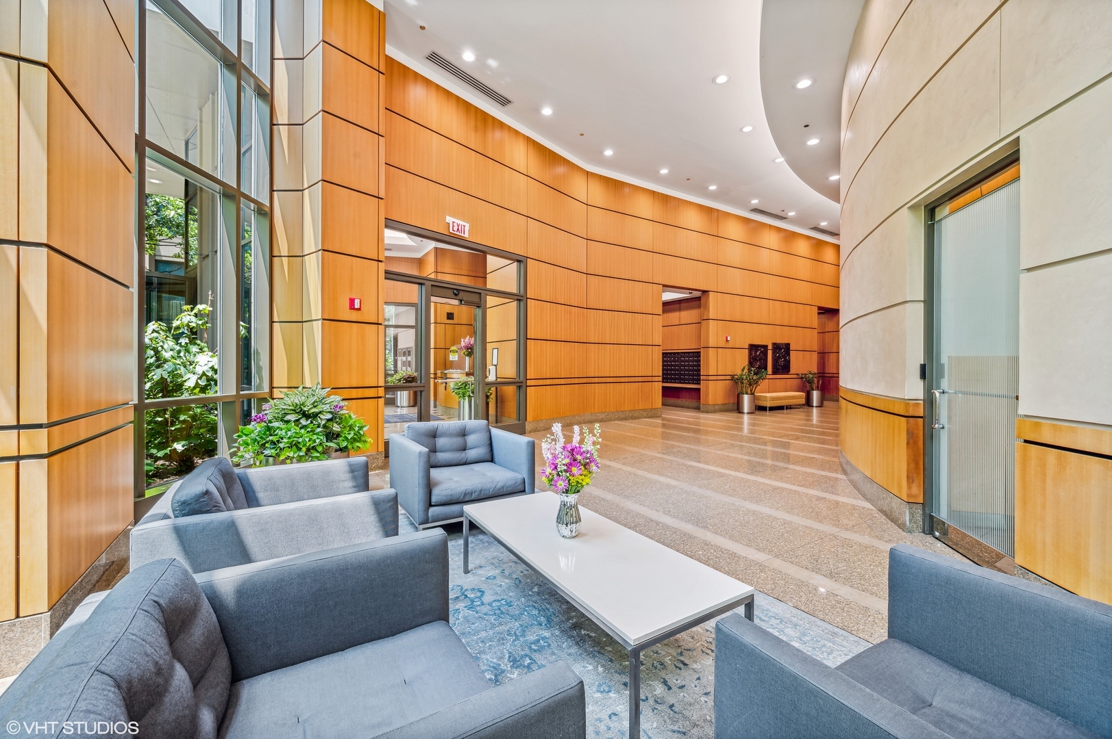 400 N LaSalle Drive Unit: 2709