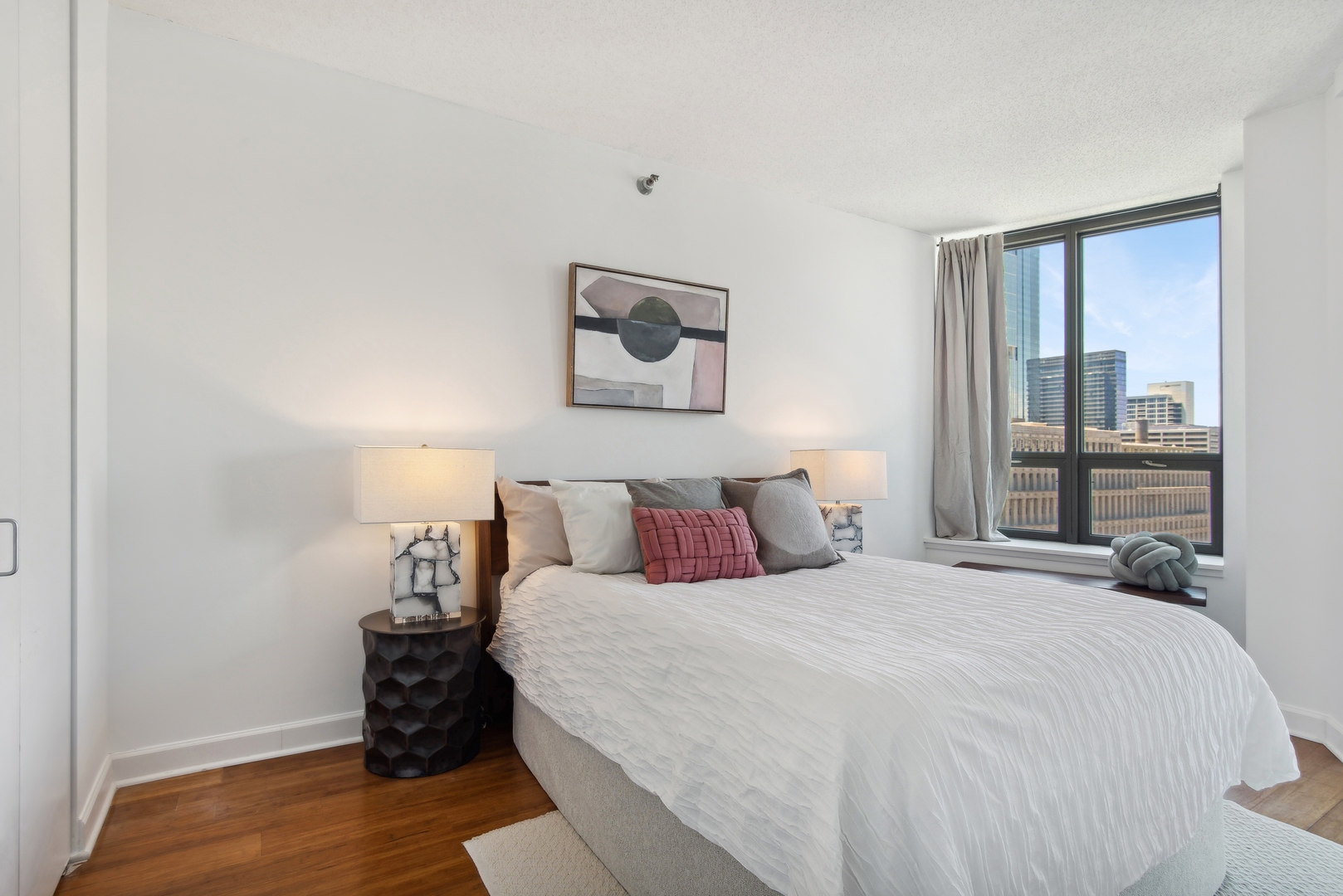 400 N LaSalle Drive Unit: 2709