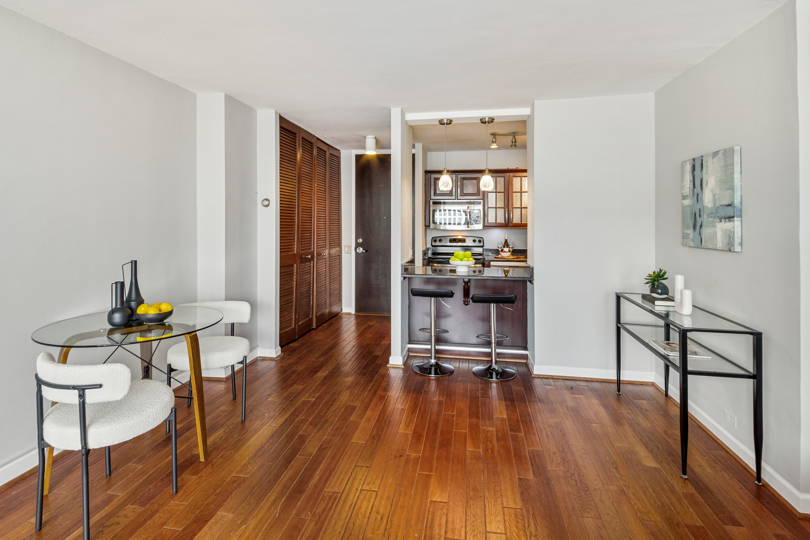 535 N MICHIGAN Avenue Unit: 3016