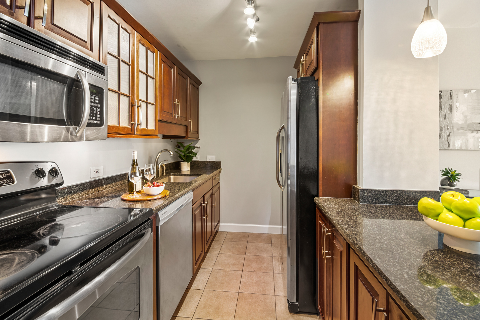 535 N MICHIGAN Avenue Unit: 3016