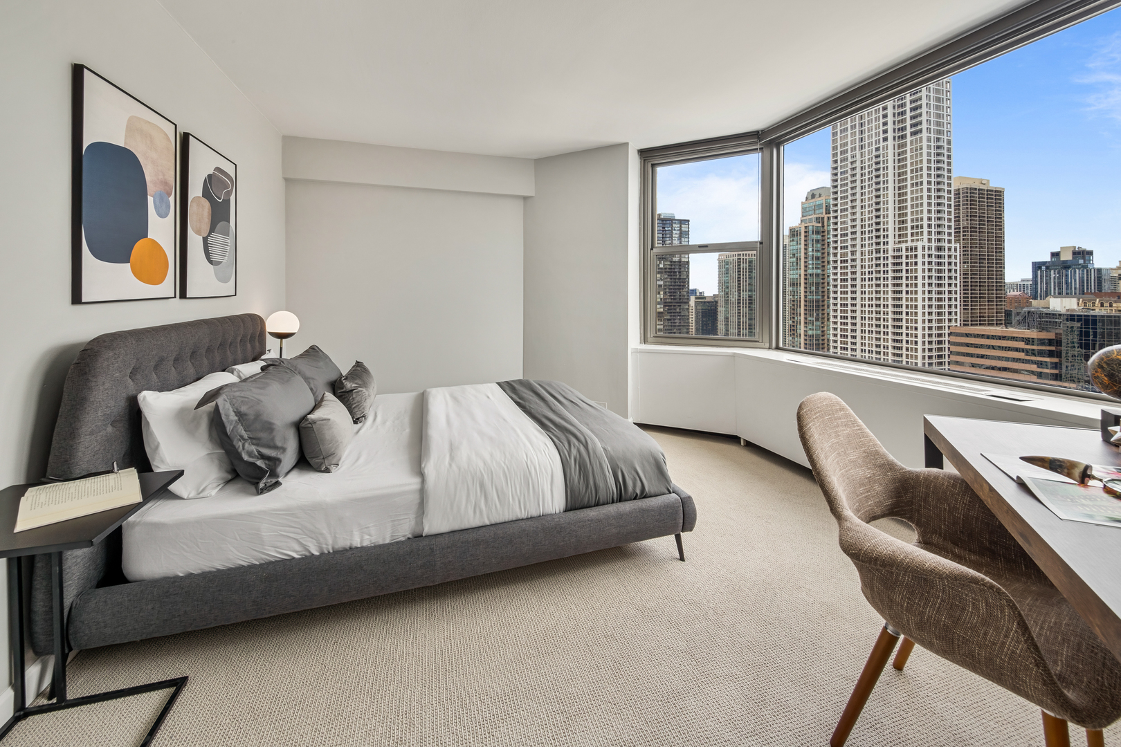 535 N MICHIGAN Avenue Unit: 3016