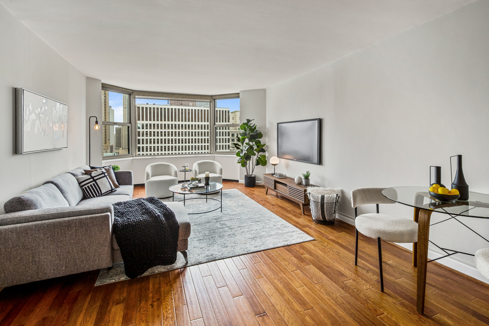 535 N MICHIGAN Avenue Unit: 3016