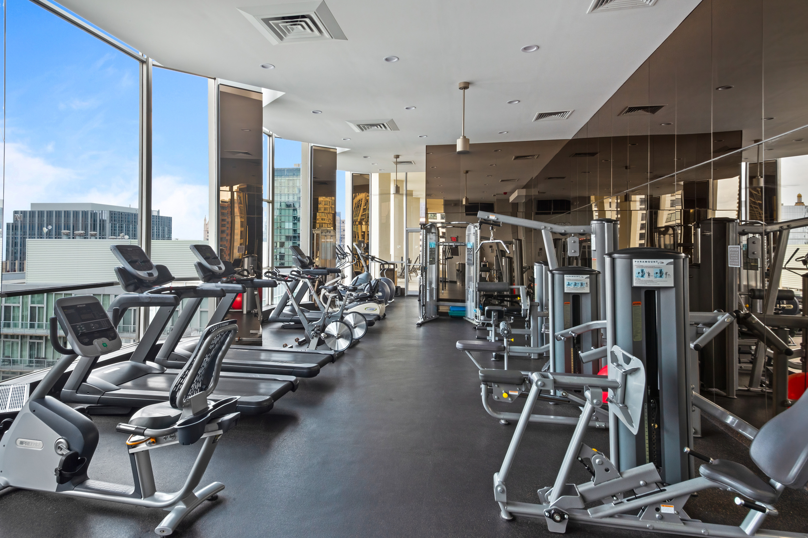 535 N MICHIGAN Avenue Unit: 3016