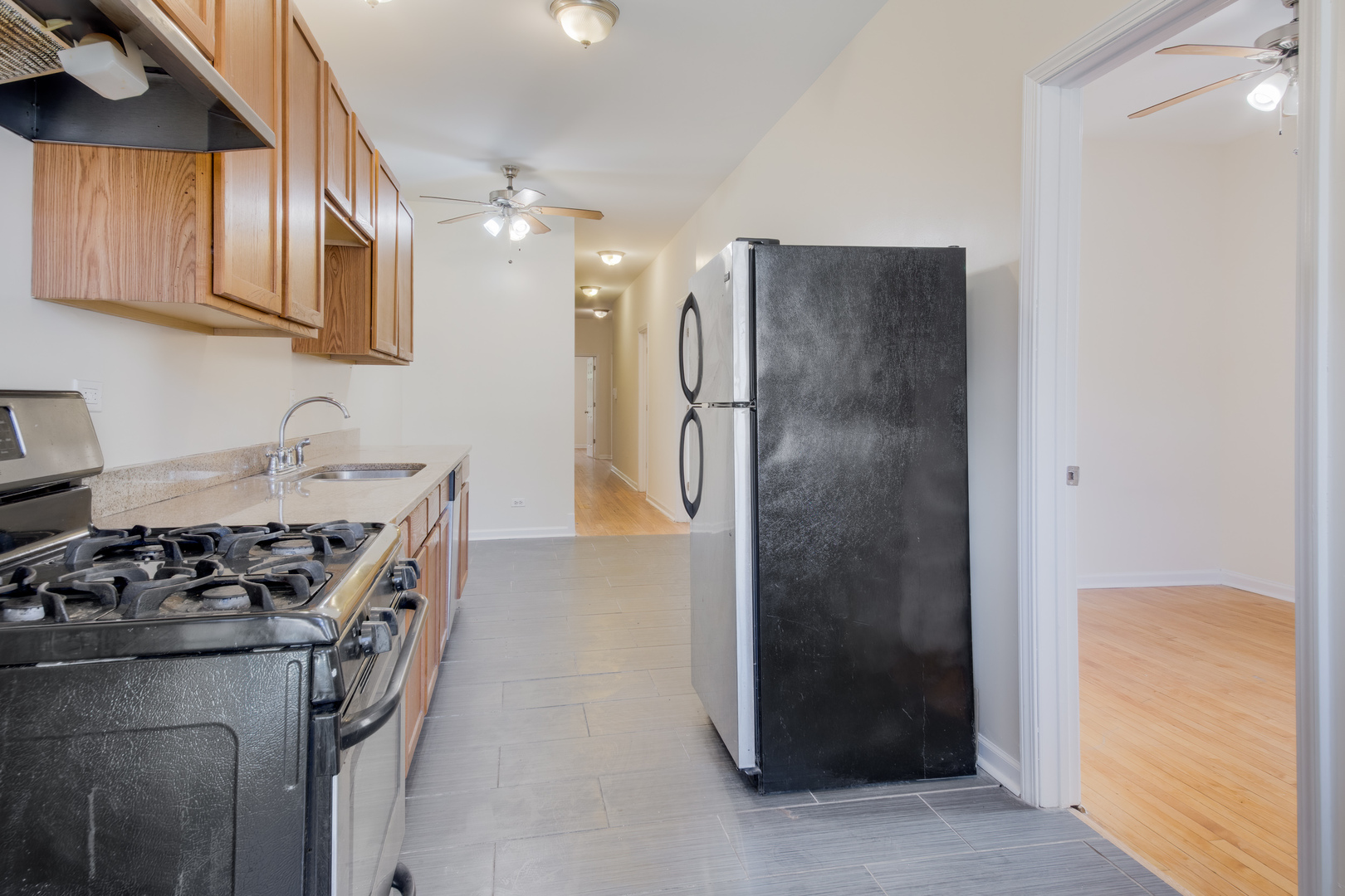5433 S University Avenue Unit: 3N