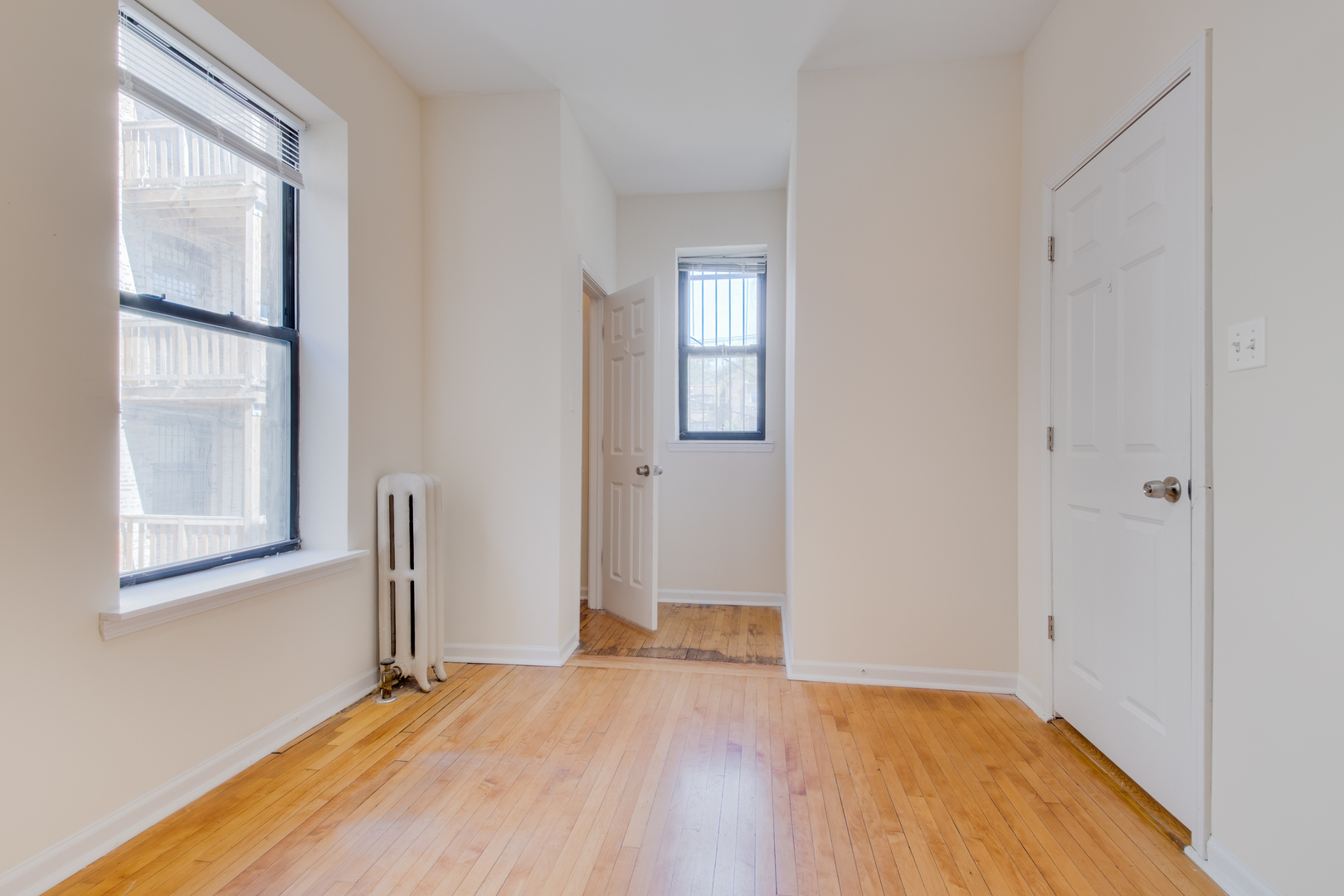 5433 S University Avenue Unit: 3N