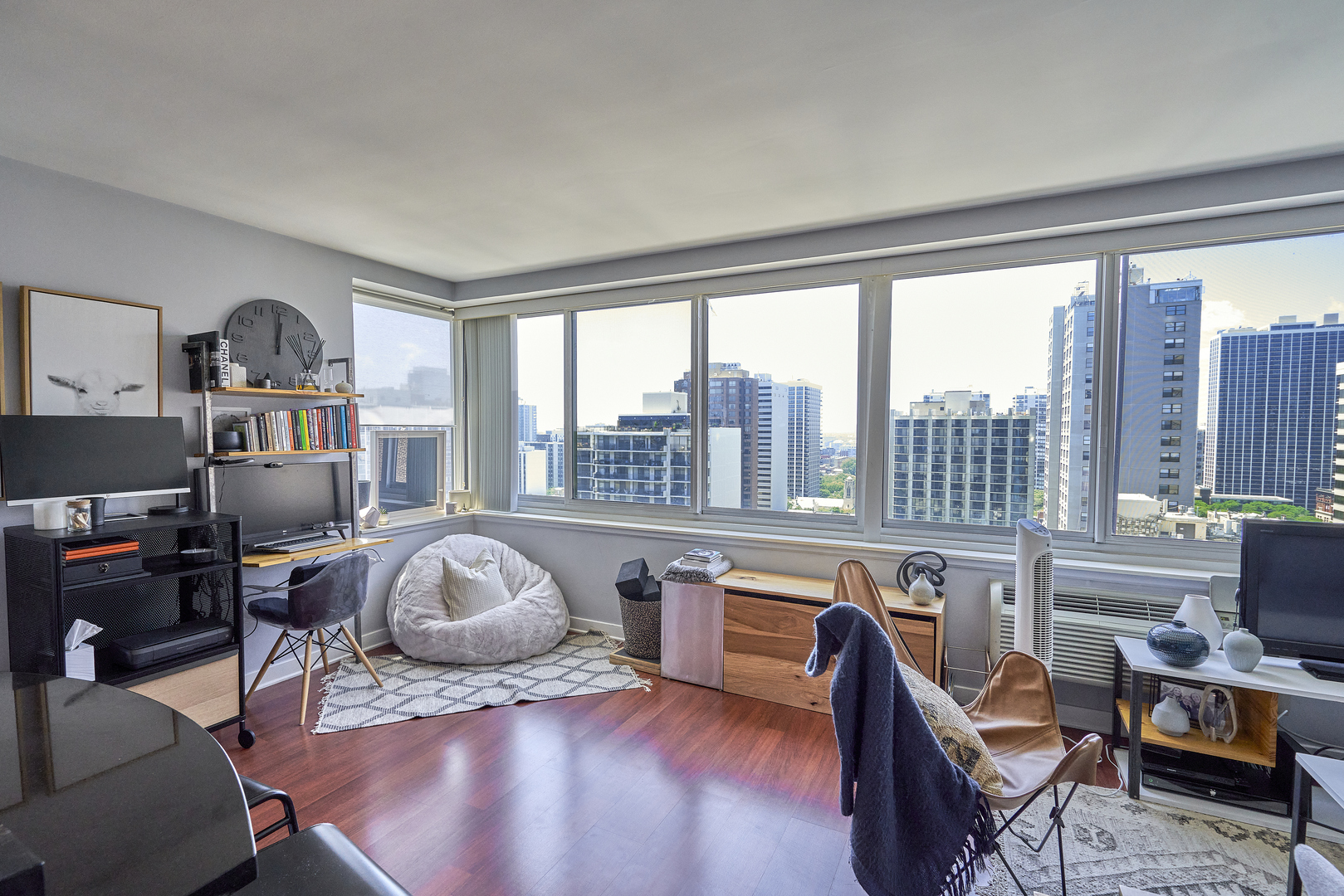 1440 N LAKE SHORE Drive Unit: 21F