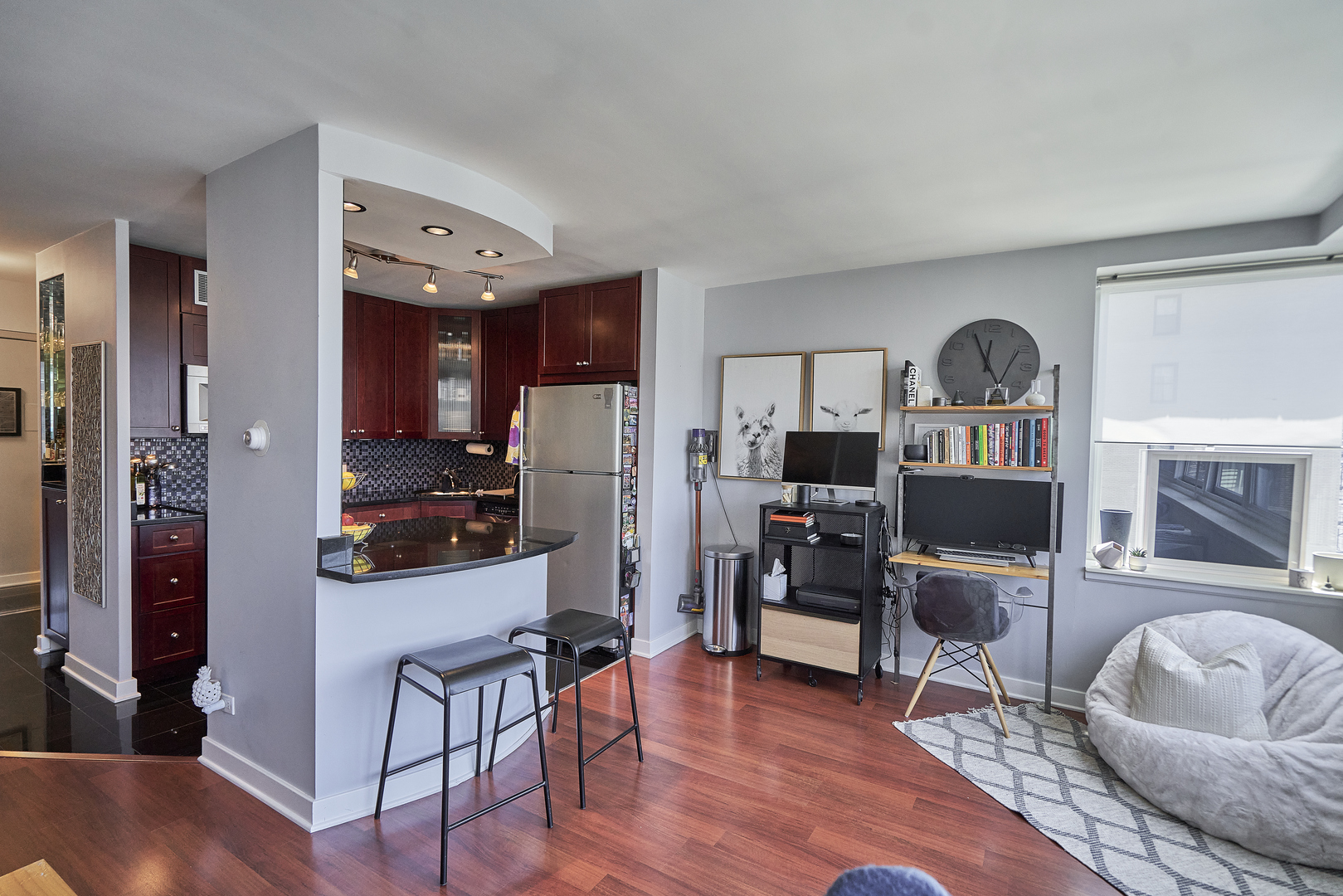 1440 N LAKE SHORE Drive Unit: 21F