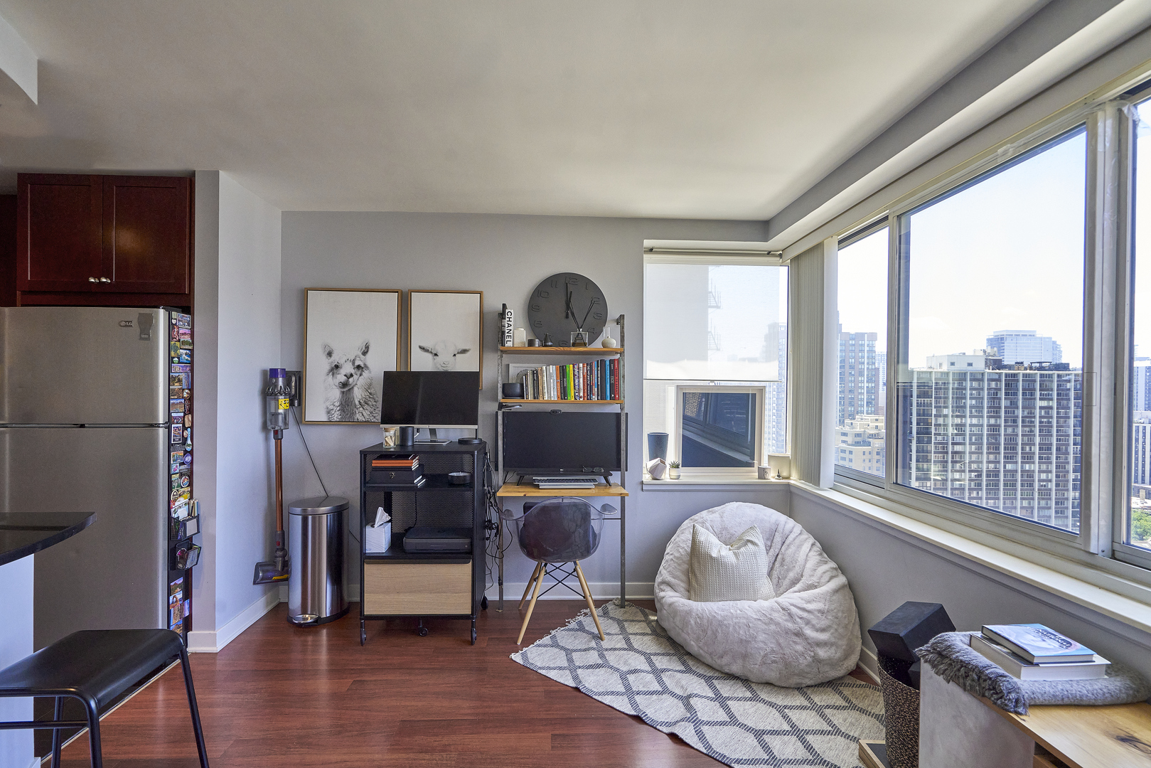 1440 N LAKE SHORE Drive Unit: 21F