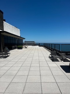 1440 N LAKE SHORE Drive Unit: 21F