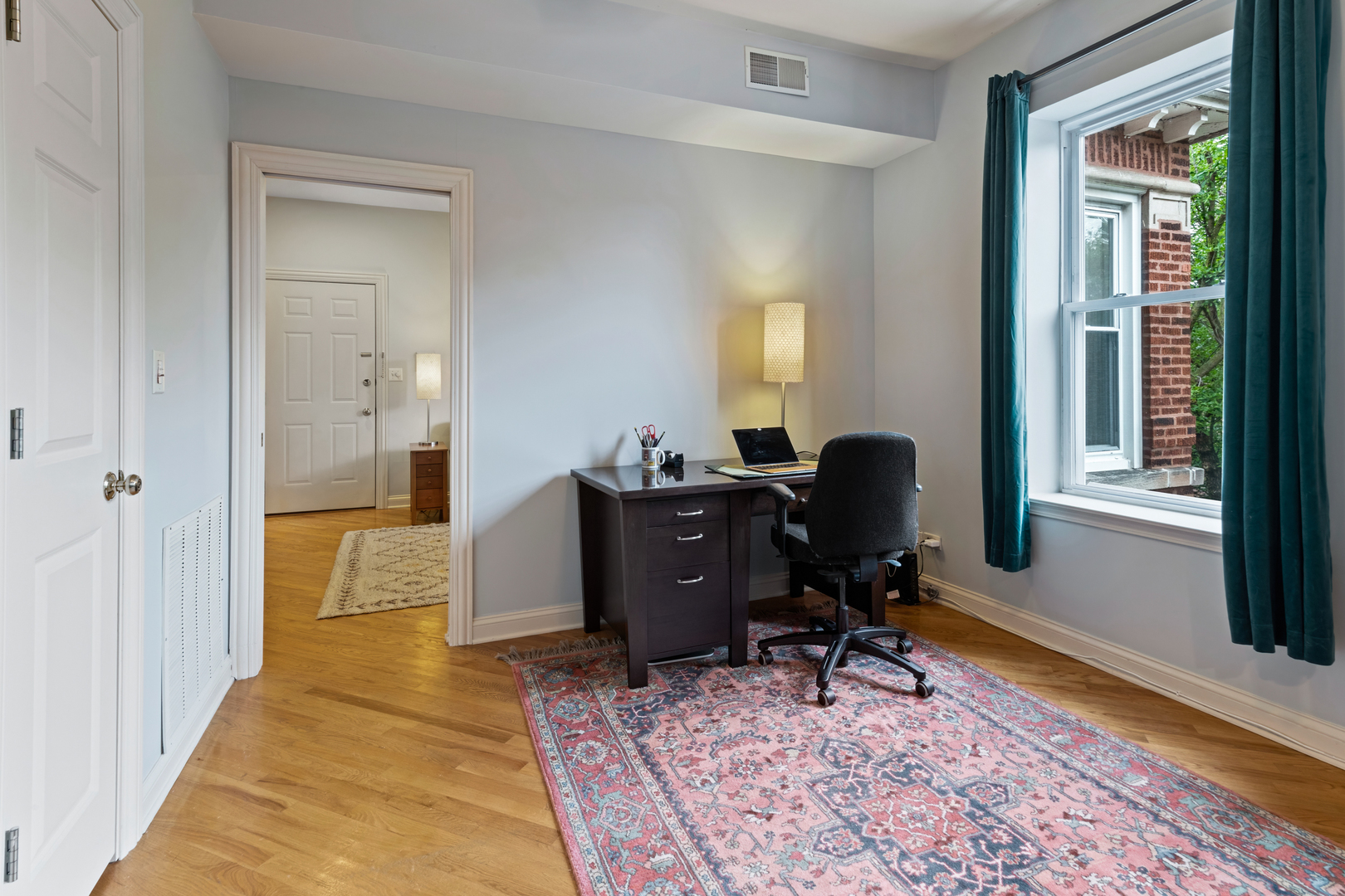 2501 W Leland Avenue Unit: 3