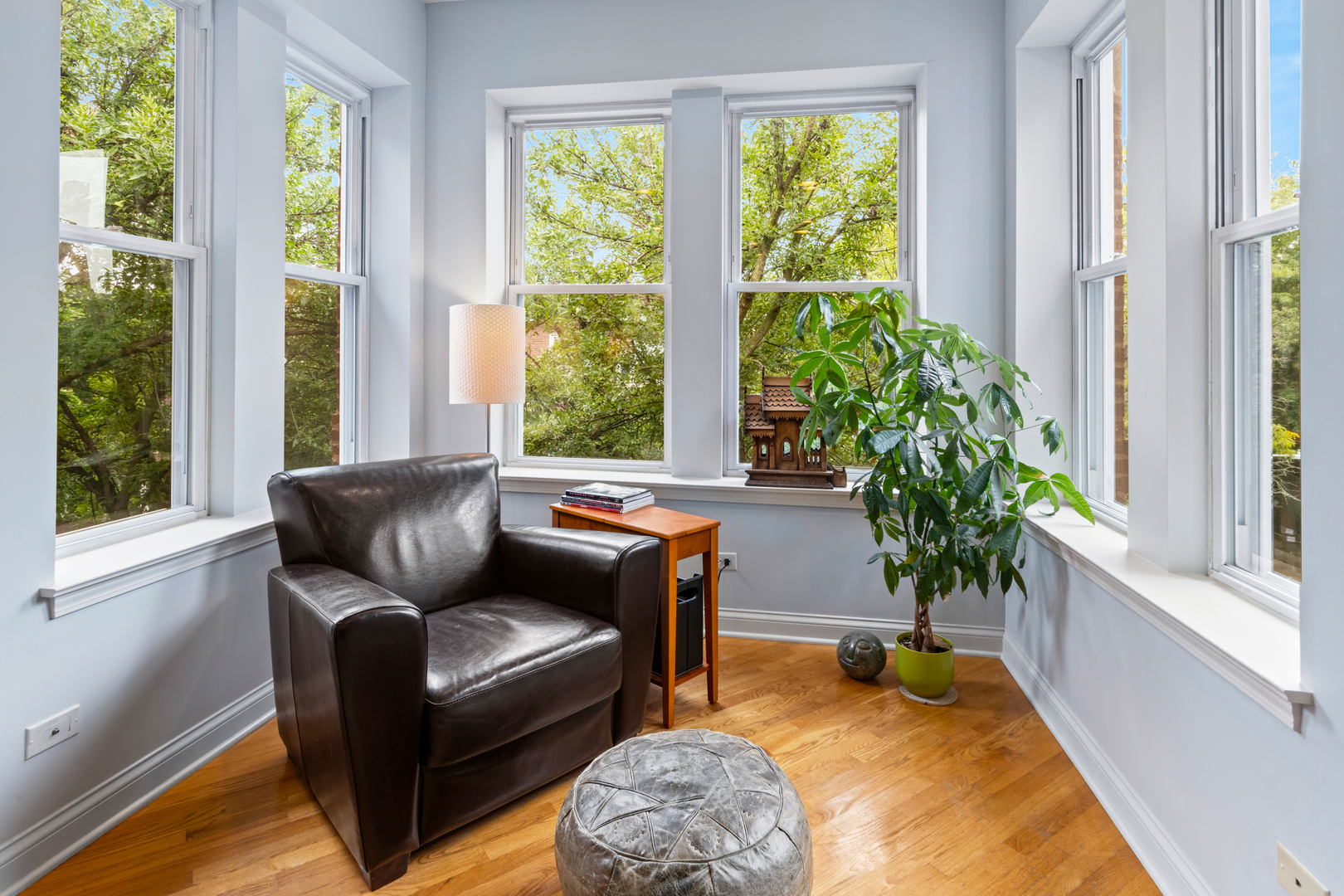 2501 W Leland Avenue Unit: 3