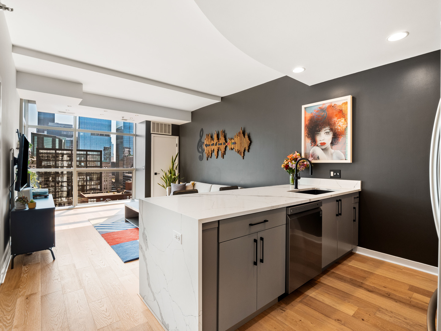303 W Ohio Street Unit: 2704
