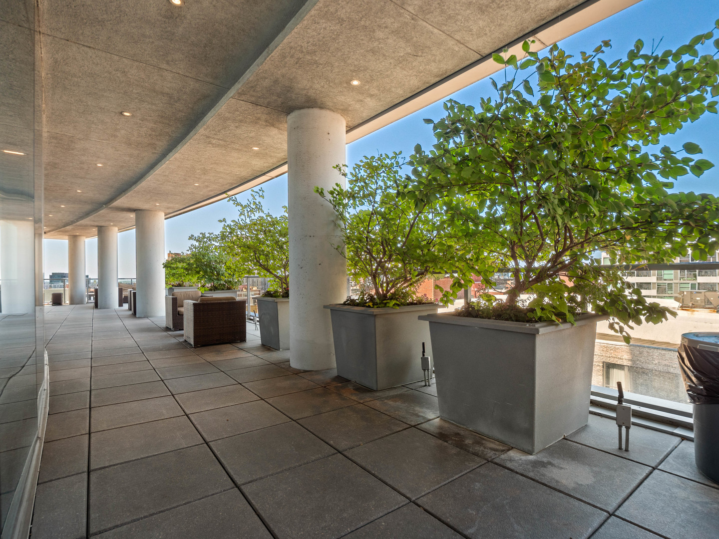 303 W Ohio Street Unit: 2704
