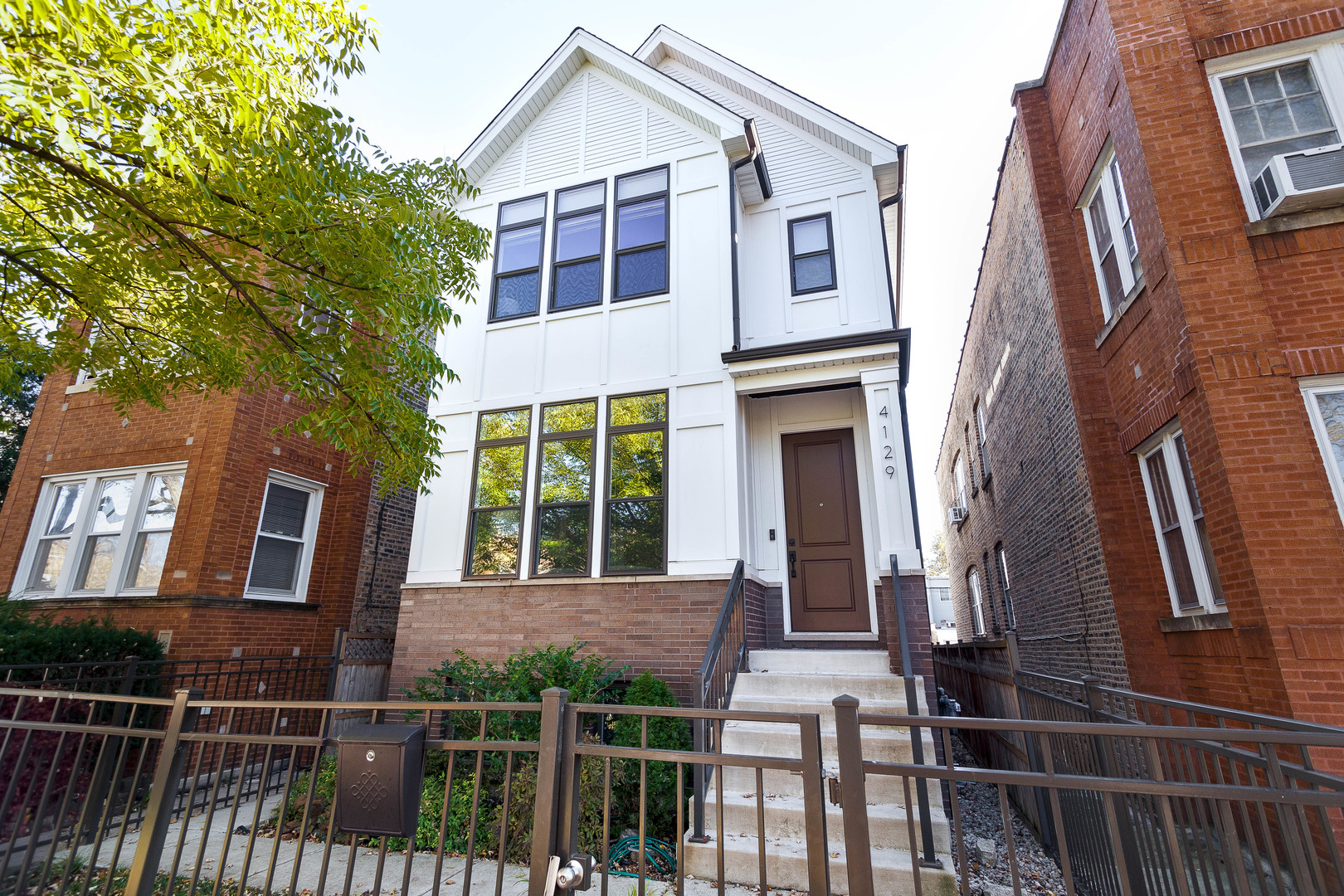 4129 N Troy Street