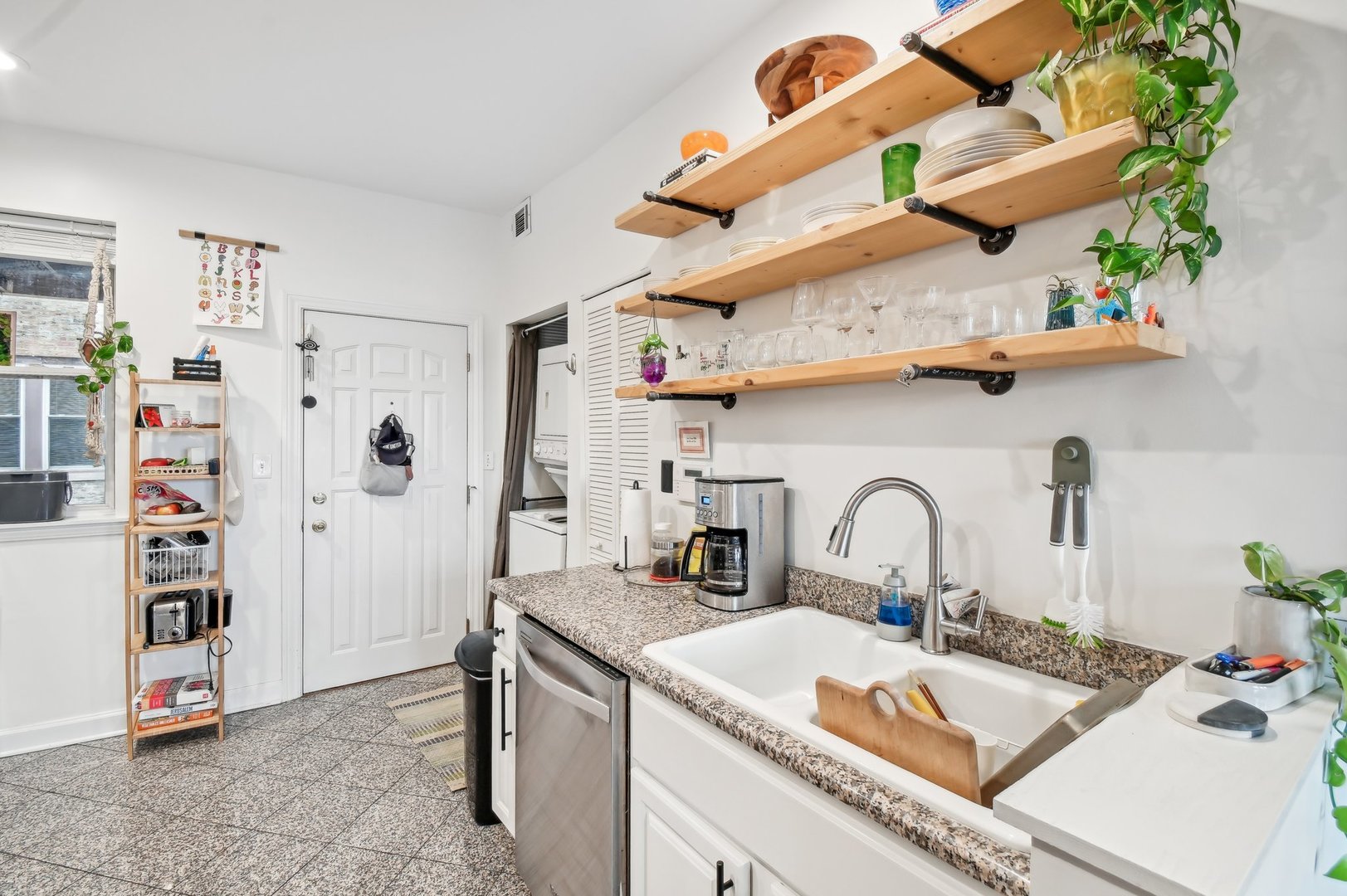 3534 W Palmer Street Unit: 3