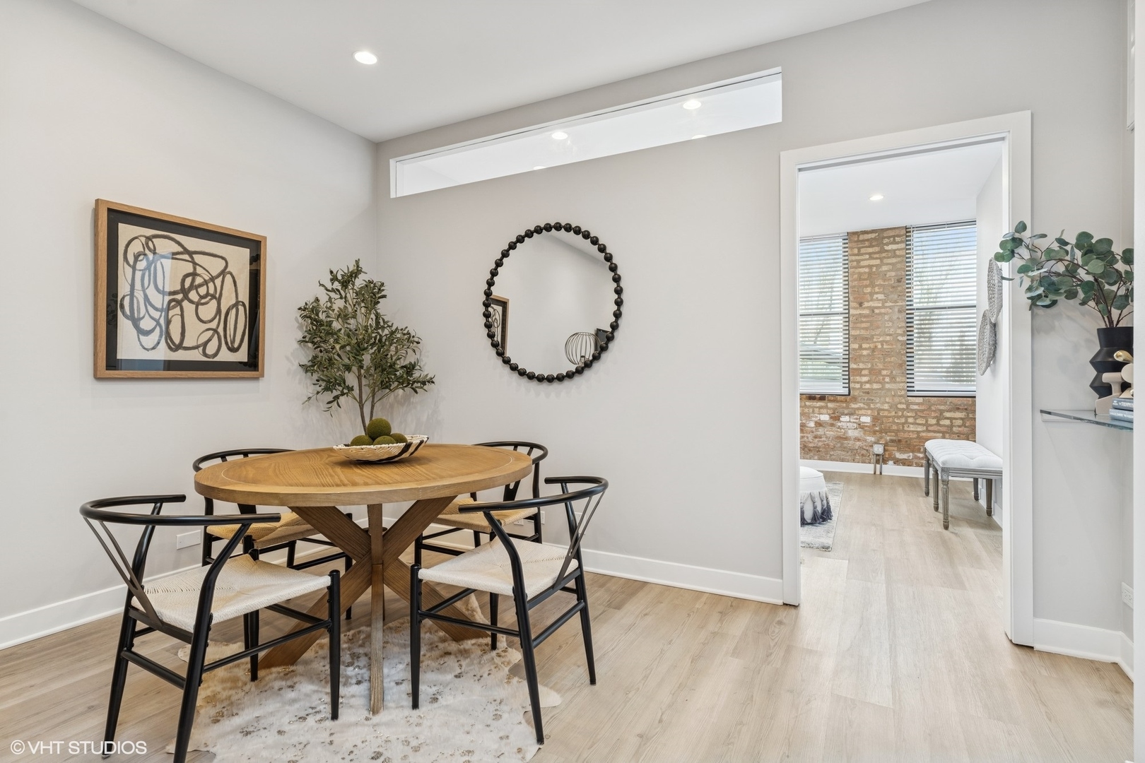 1872 N Clybourn Avenue Unit: 114