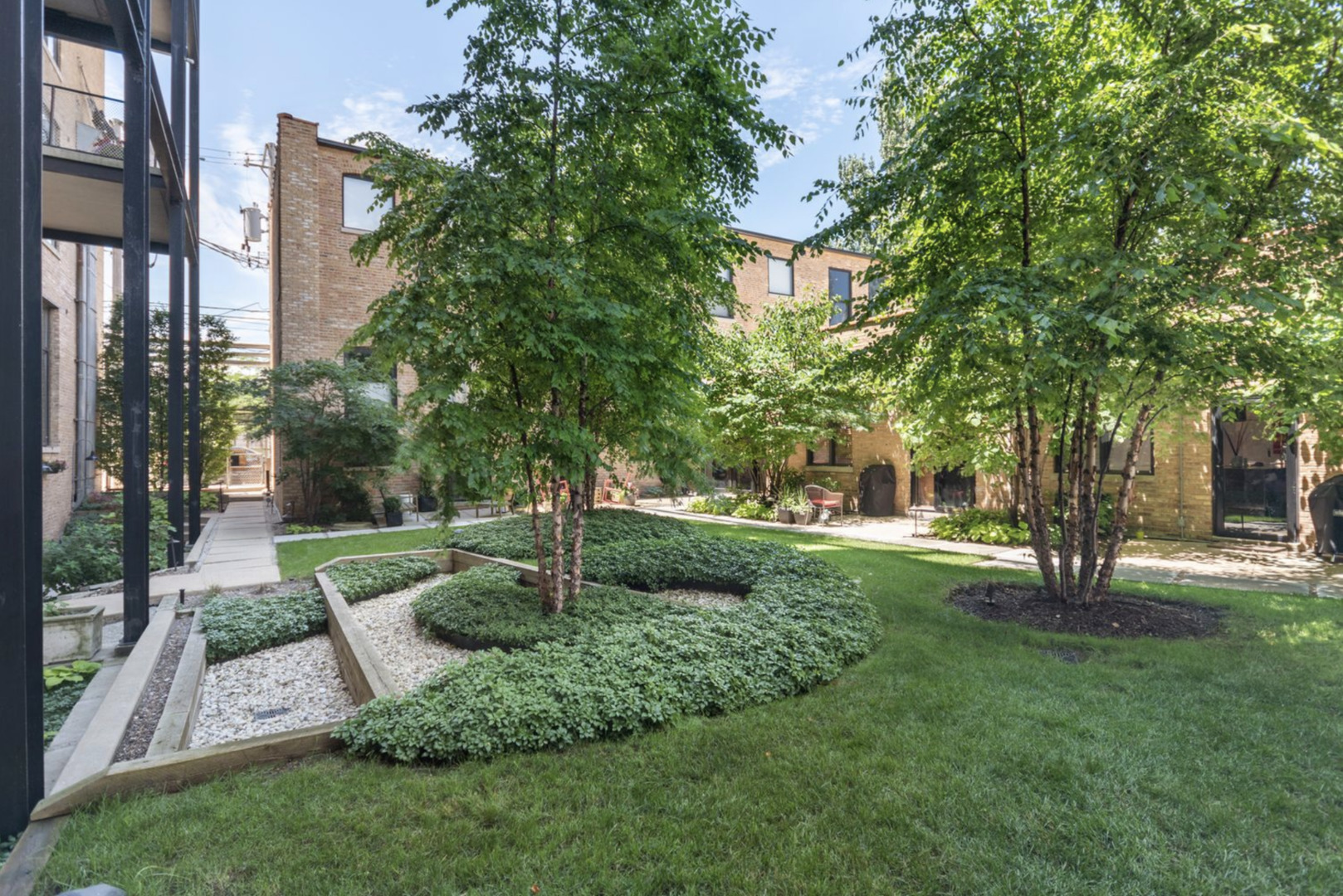 1872 N Clybourn Avenue Unit: 114